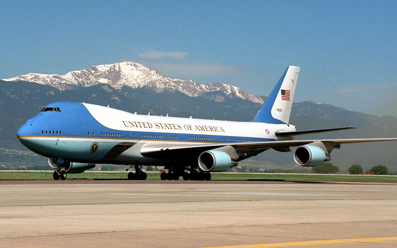 Air Force One Wallpaper HD