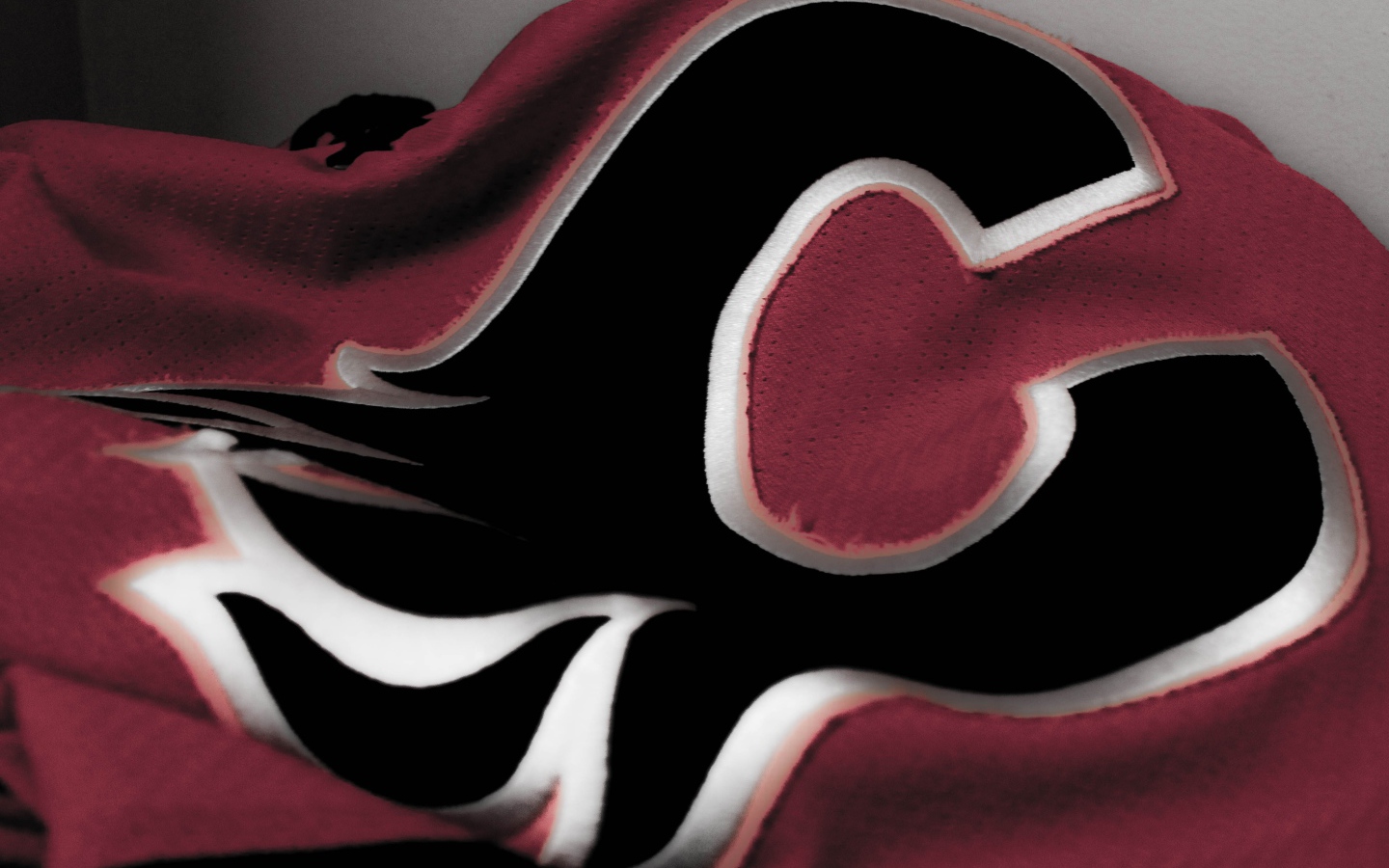 Calgary Flames hockey club coat of arms hockey form Desktop 1440x900