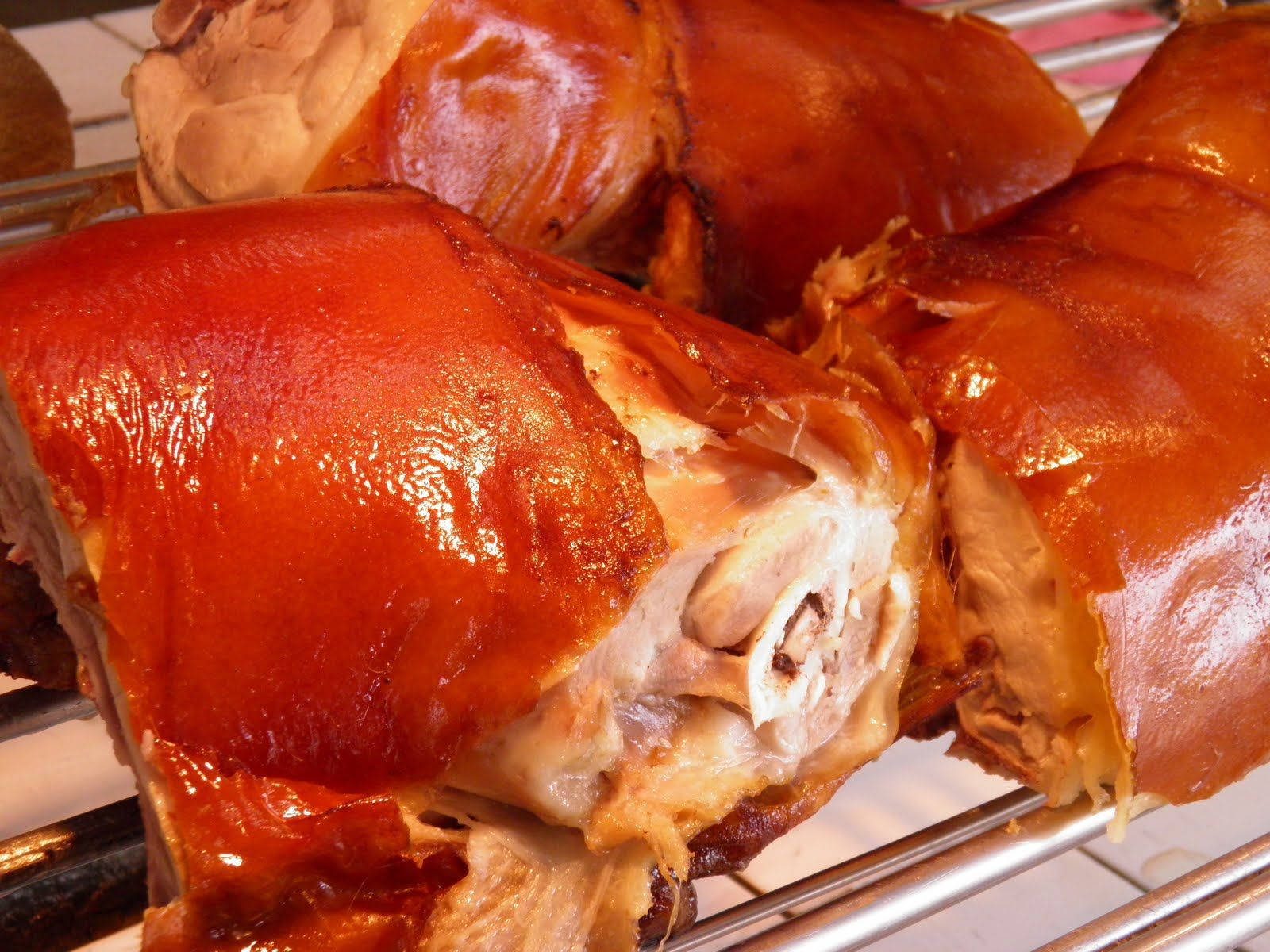 Lechon Up Close Wallpaper