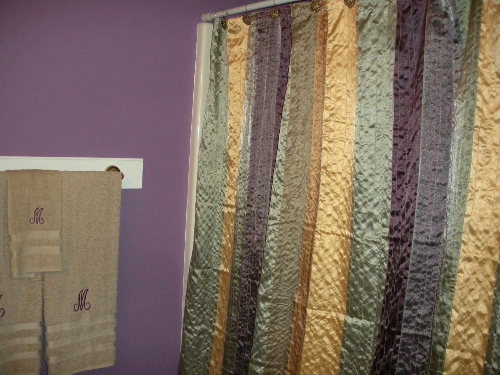 Free download Cherry wood crown molding wallpaper border