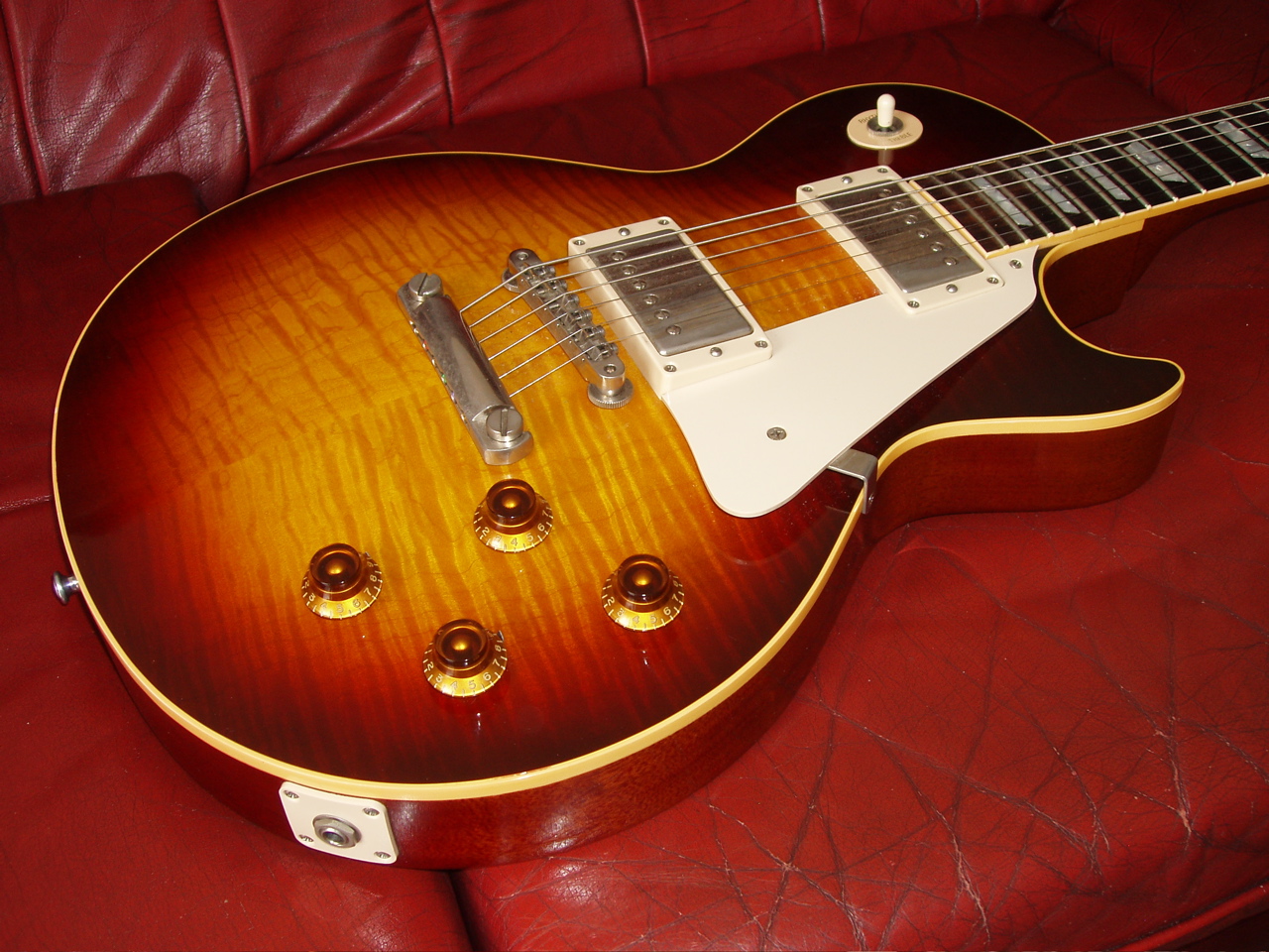 74 Gibson Les Paul Wallpaper