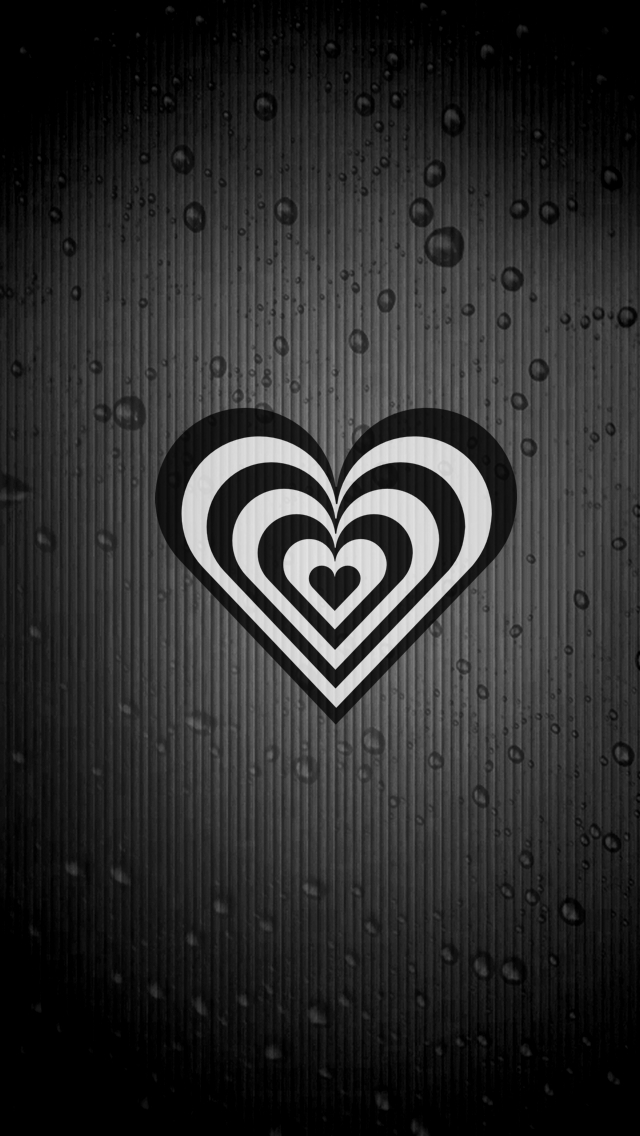 Black And White Heart iPhone Wallpaper