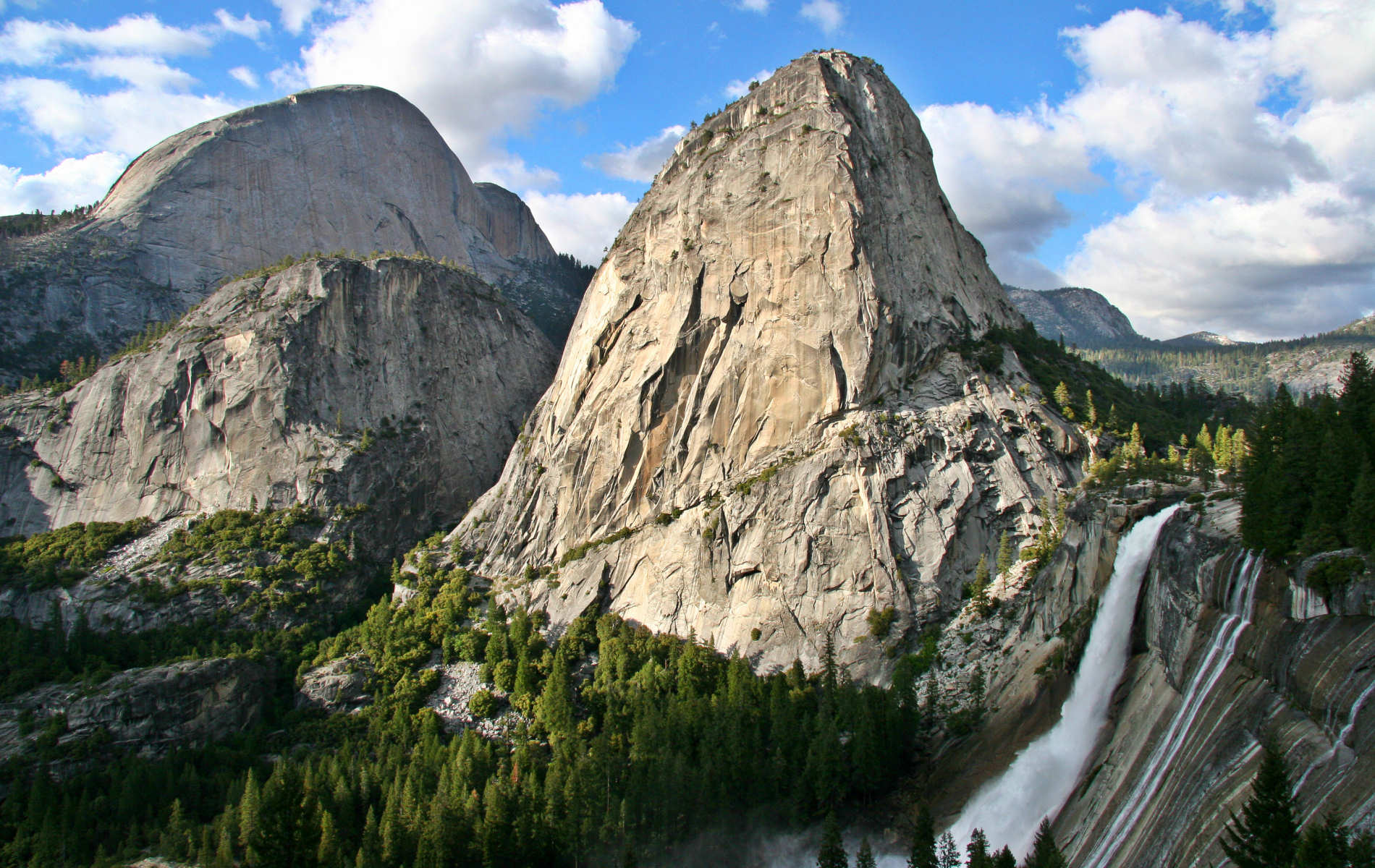 Free Yosemite Wallpaper   Nevada Fall