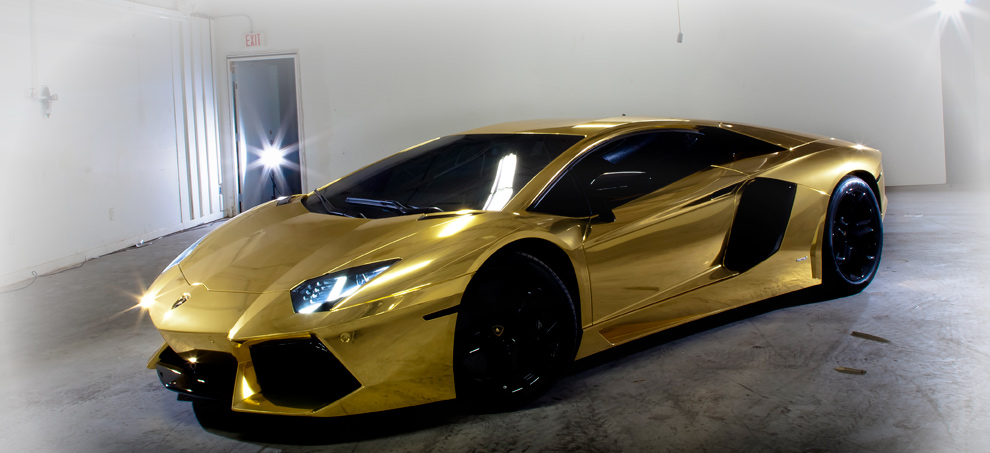 Lamborghini Aventador Gold Screensavers