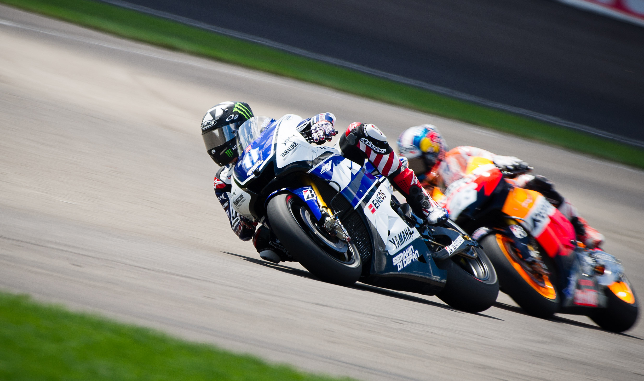 Motorcycle Yamaha MotoGP race racing wallpaper 2688x1591 112894