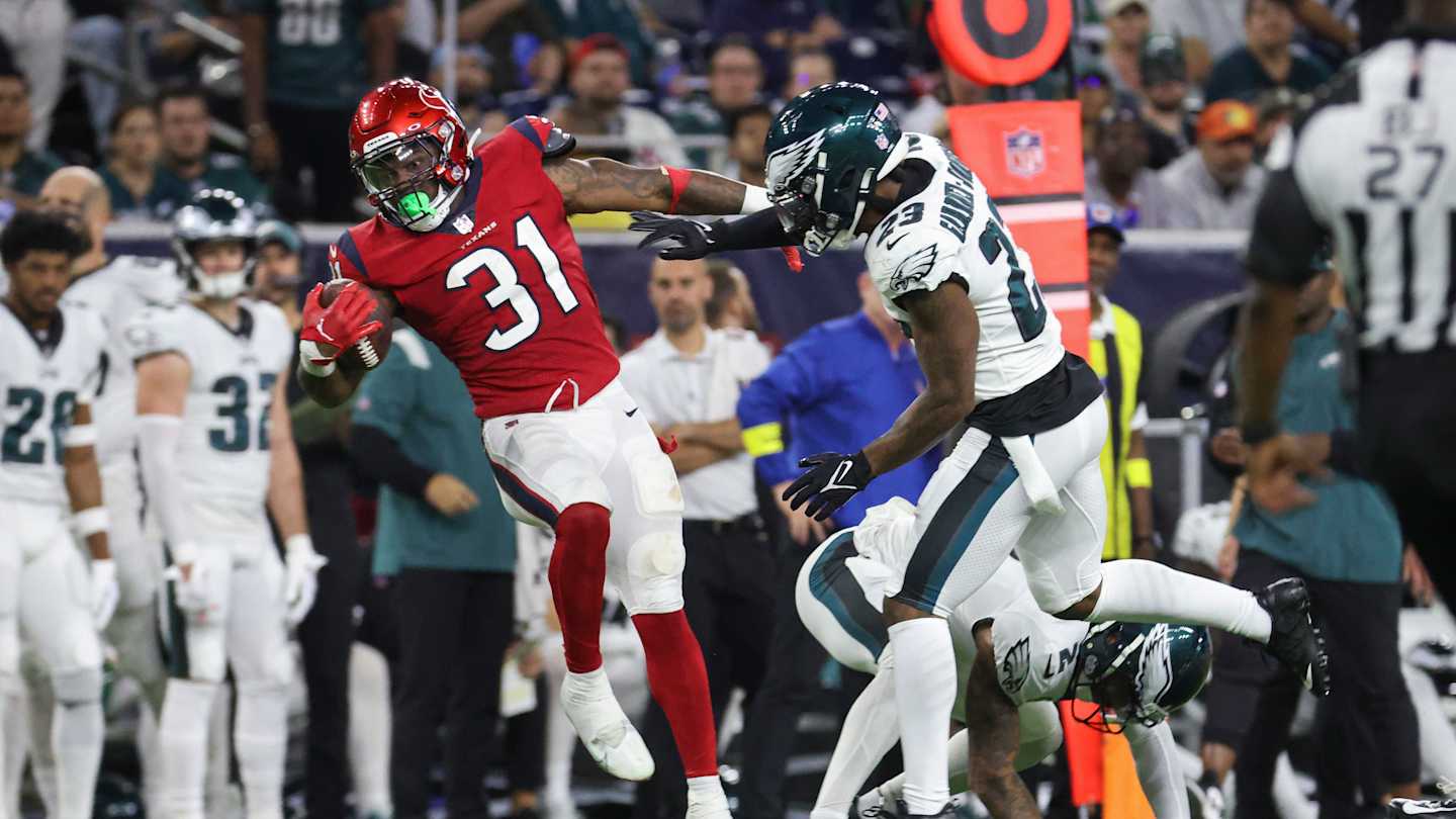 Houston Texans Rb Dameon Pierce Likes His Odds In Nfl Rookie Of The Wallpaper