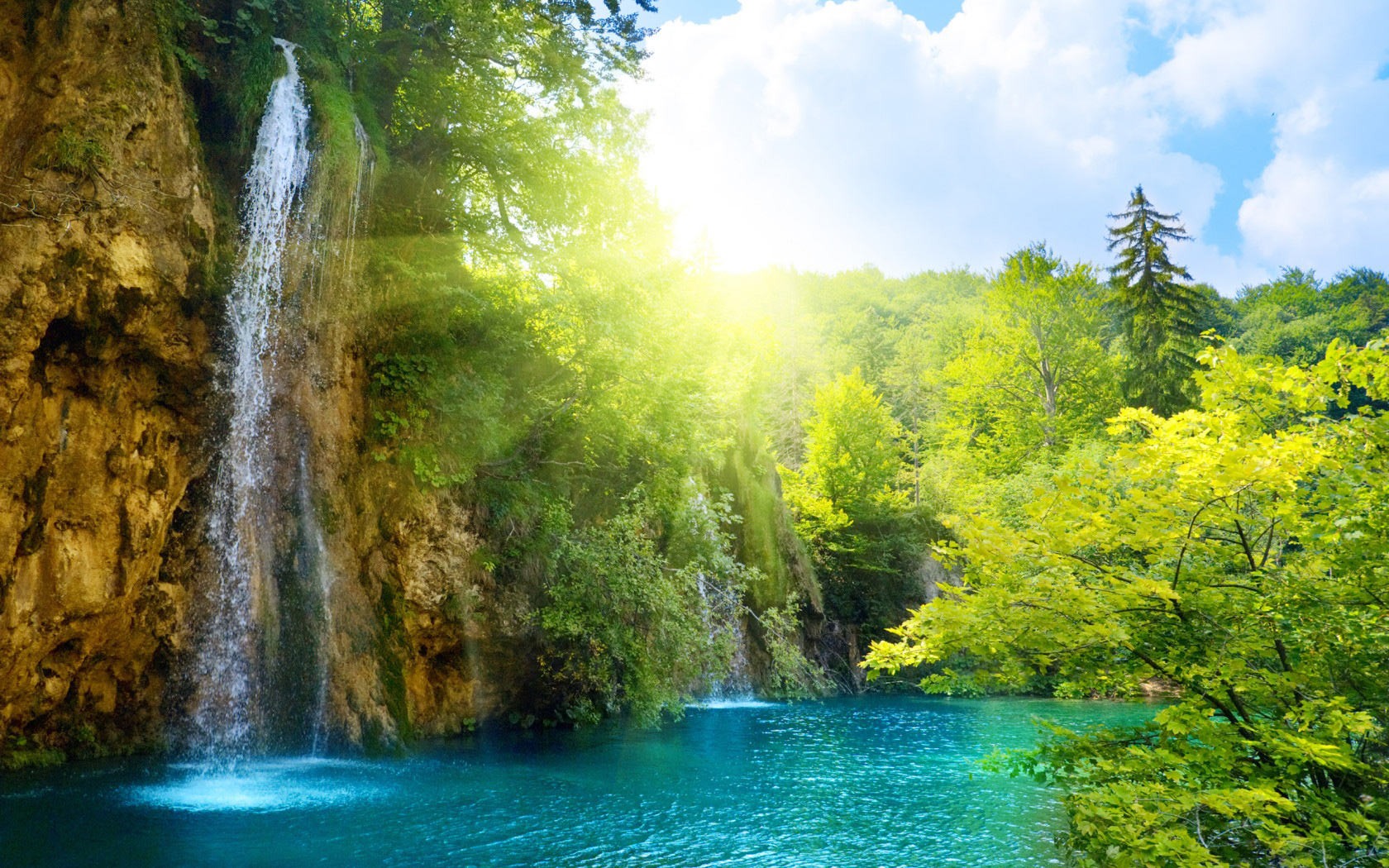 Sunny Waterfall Desktop Wallpaper