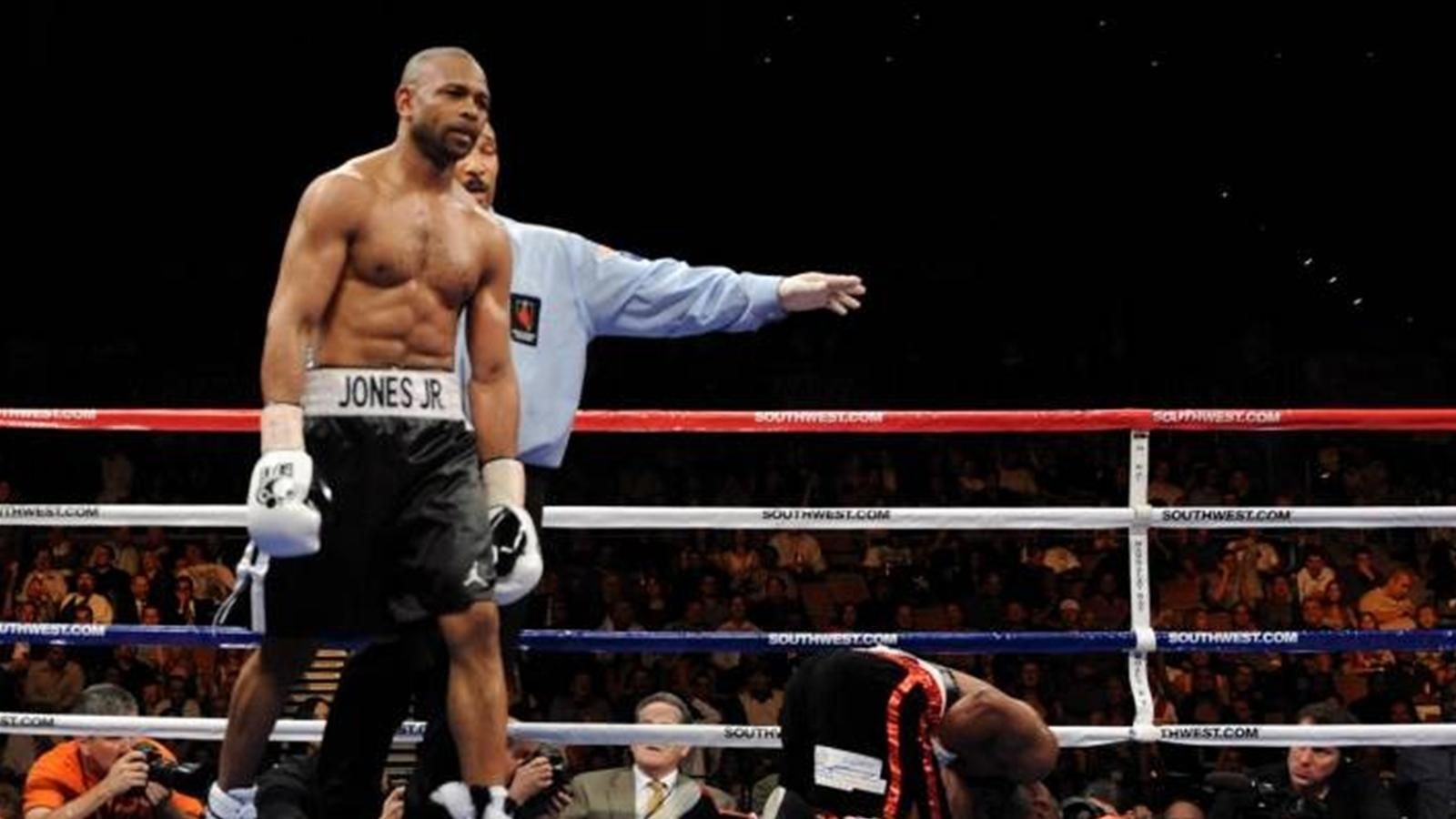Roy Jones Jr Wants To Fight Veteran Steve Collins Boxing