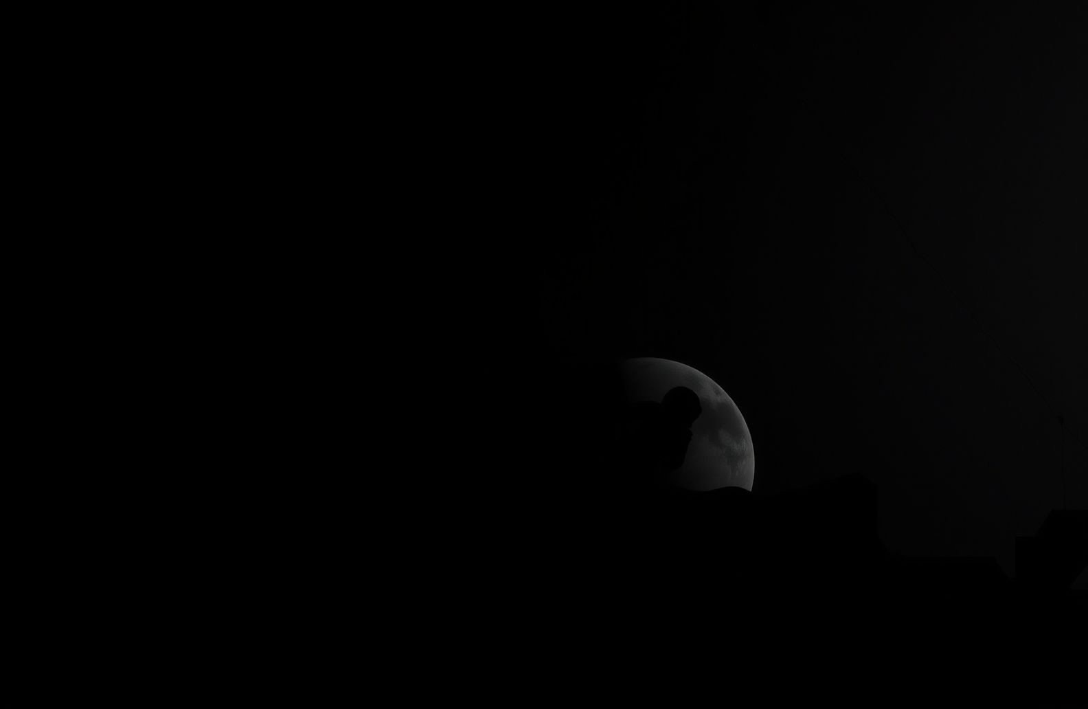 Dark Minimal Wallpaper