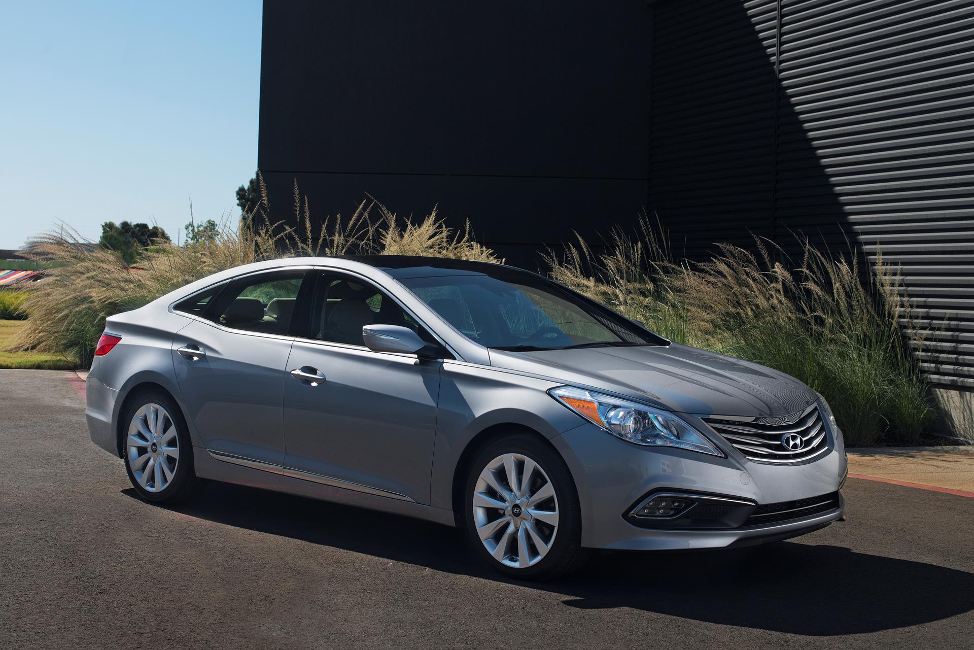 Hyundai Azera News And Information Conceptcarz