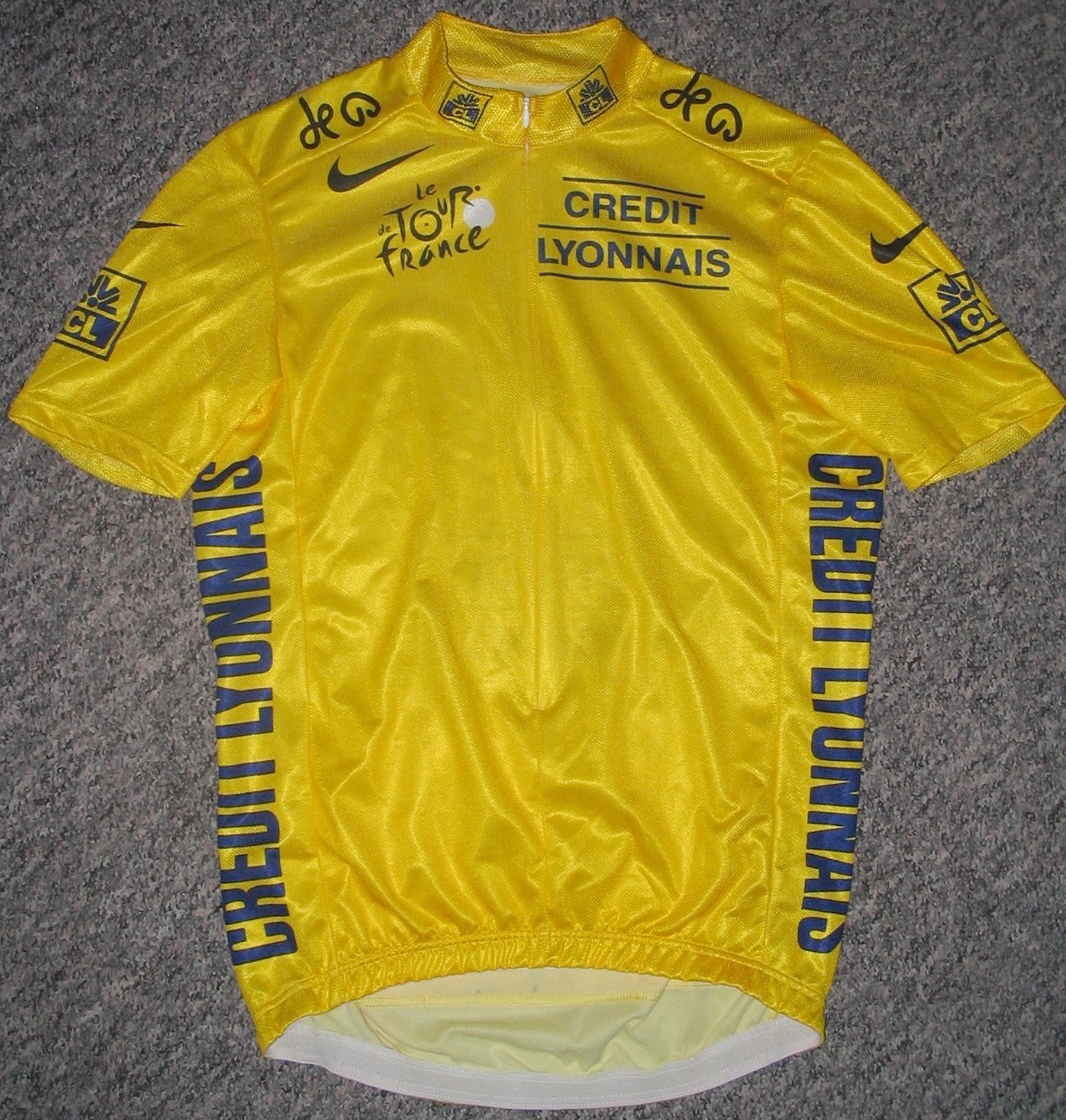  the leader of the general classification wears the yellow jersey