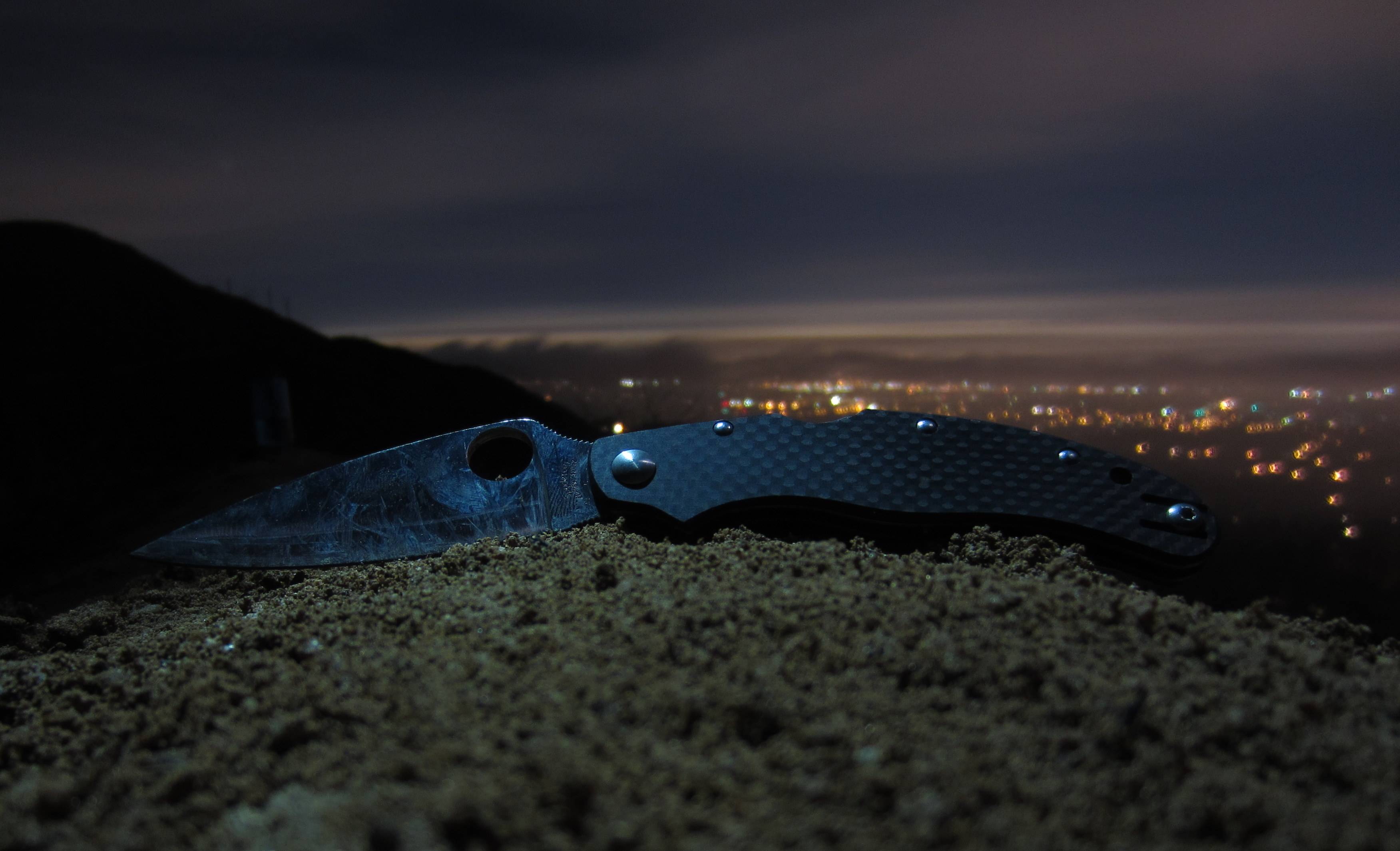 Caly Under The Moonlight Spyderco Forums