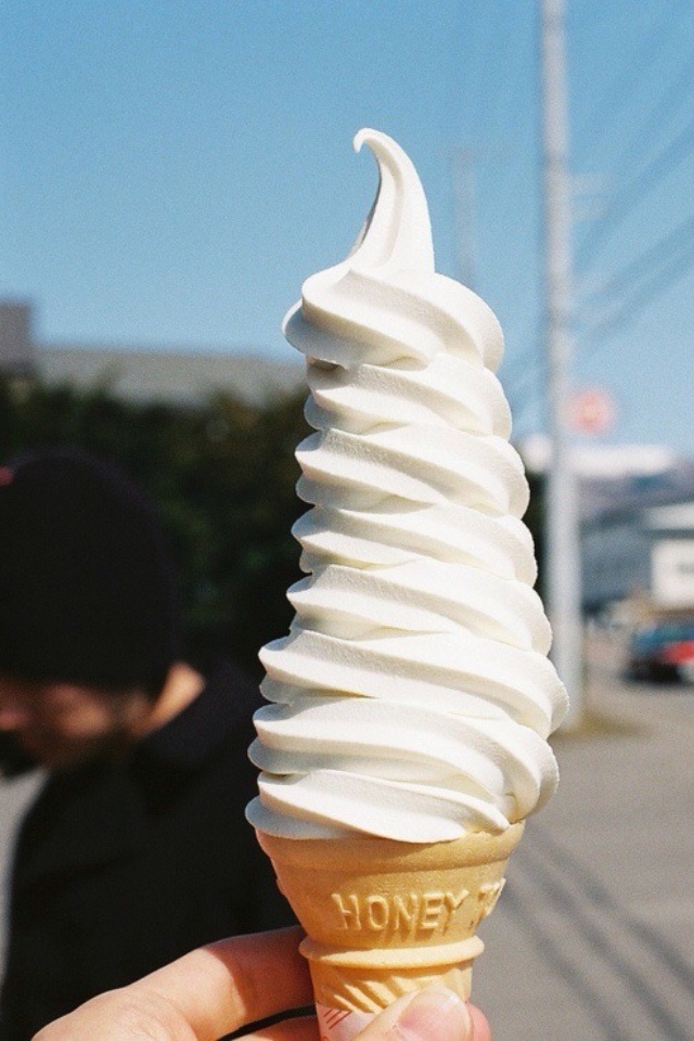 Vanilla Ice Cream Cone iPhone Wallpaper