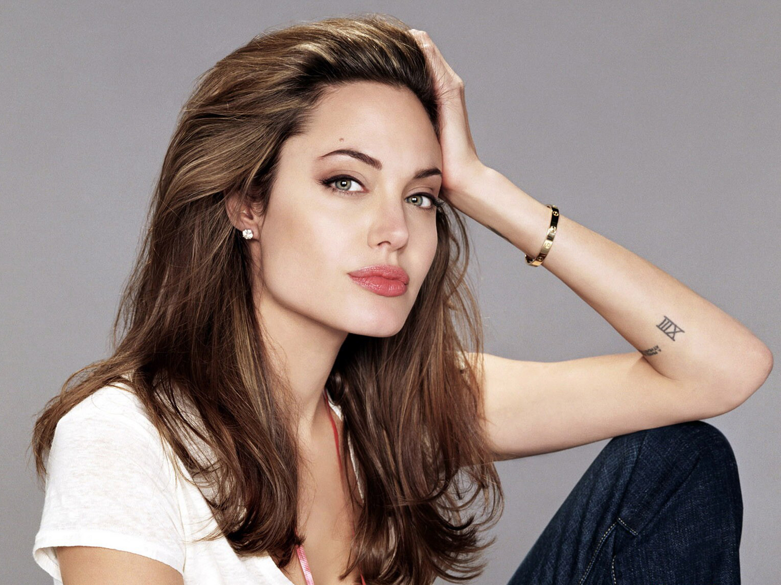 Angelina Jolie Wallpaper