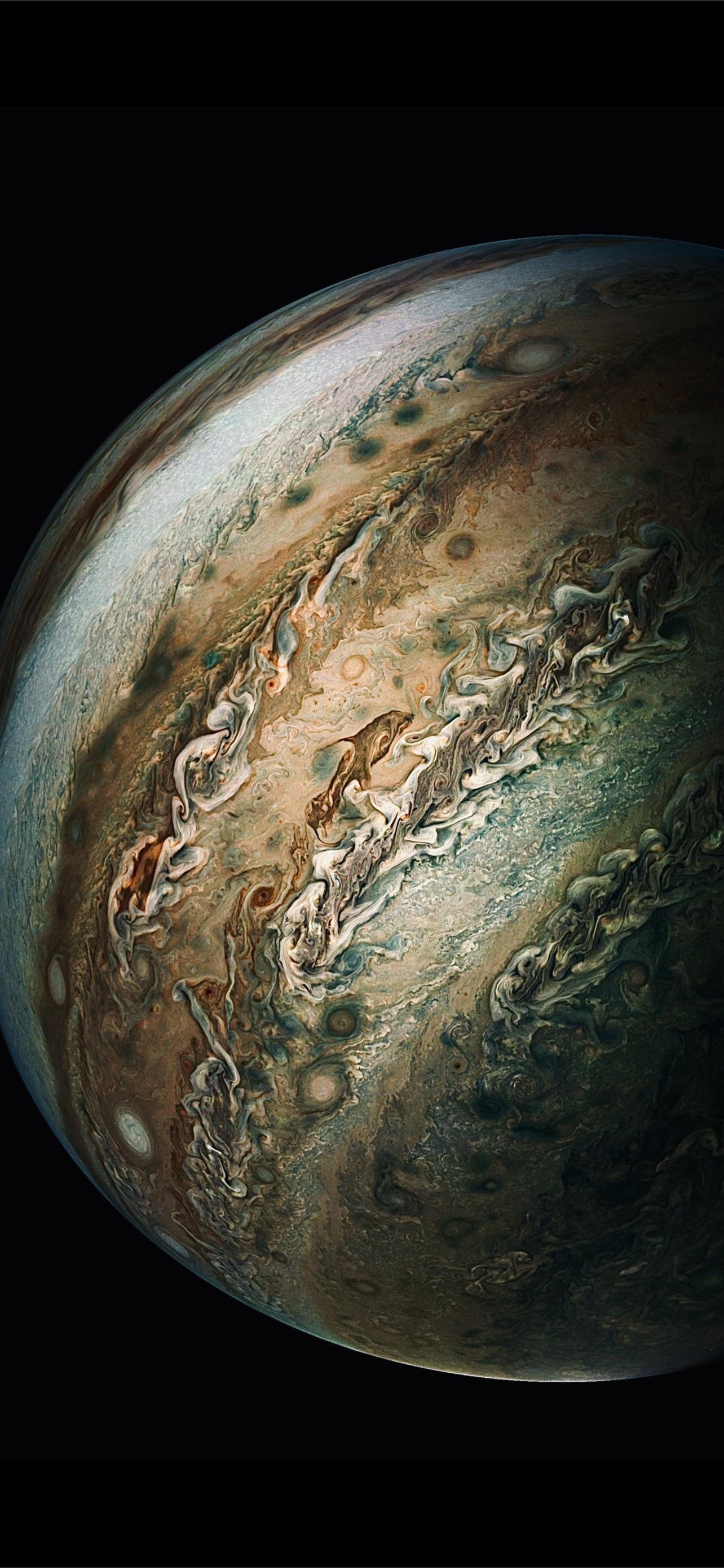 Jupiter Makes For A Good Amoled Phone iPhone Wallpaper