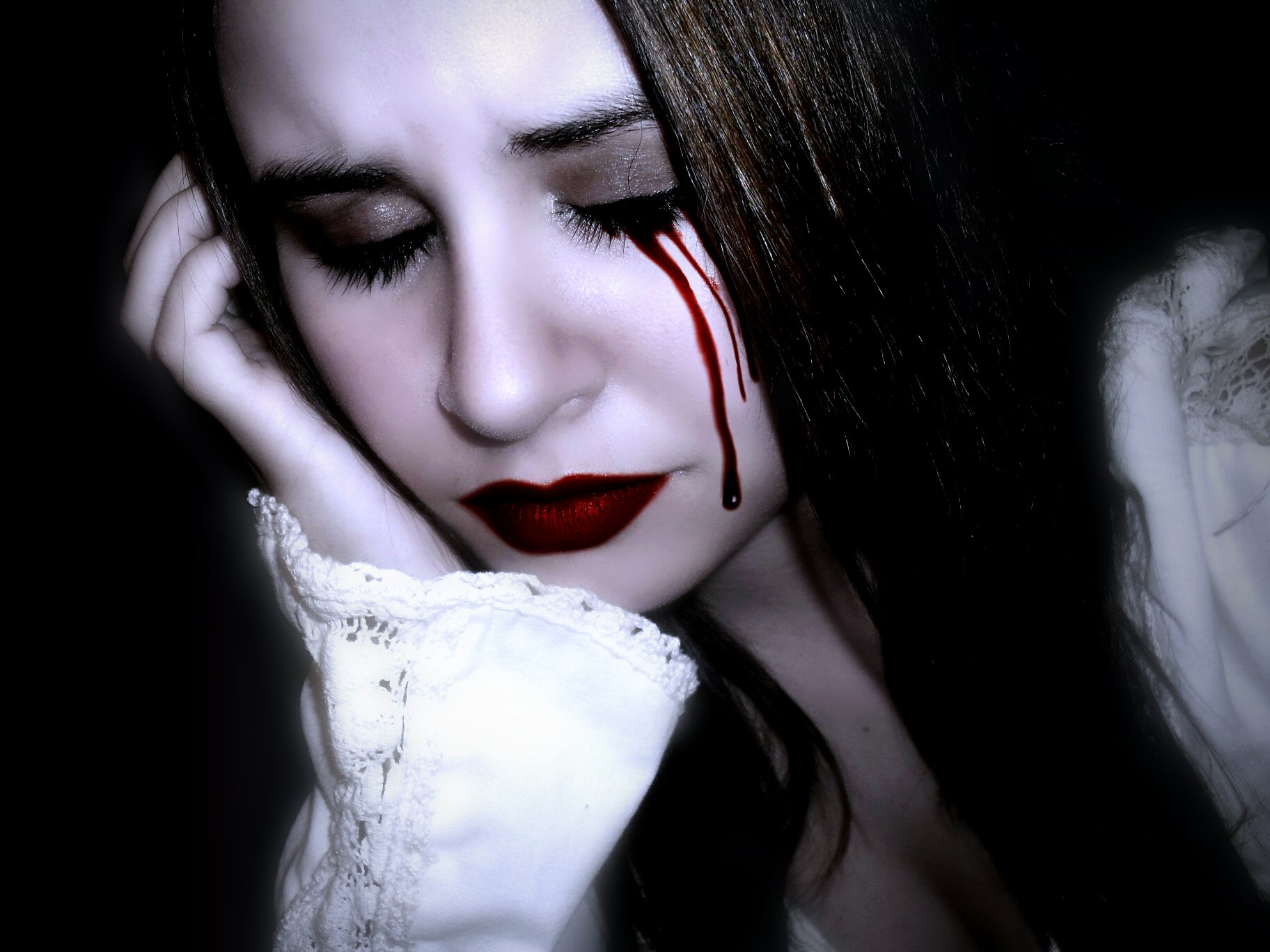 Dark Horror Fantasy Gothic Women Blood Vampire Wallpaper
