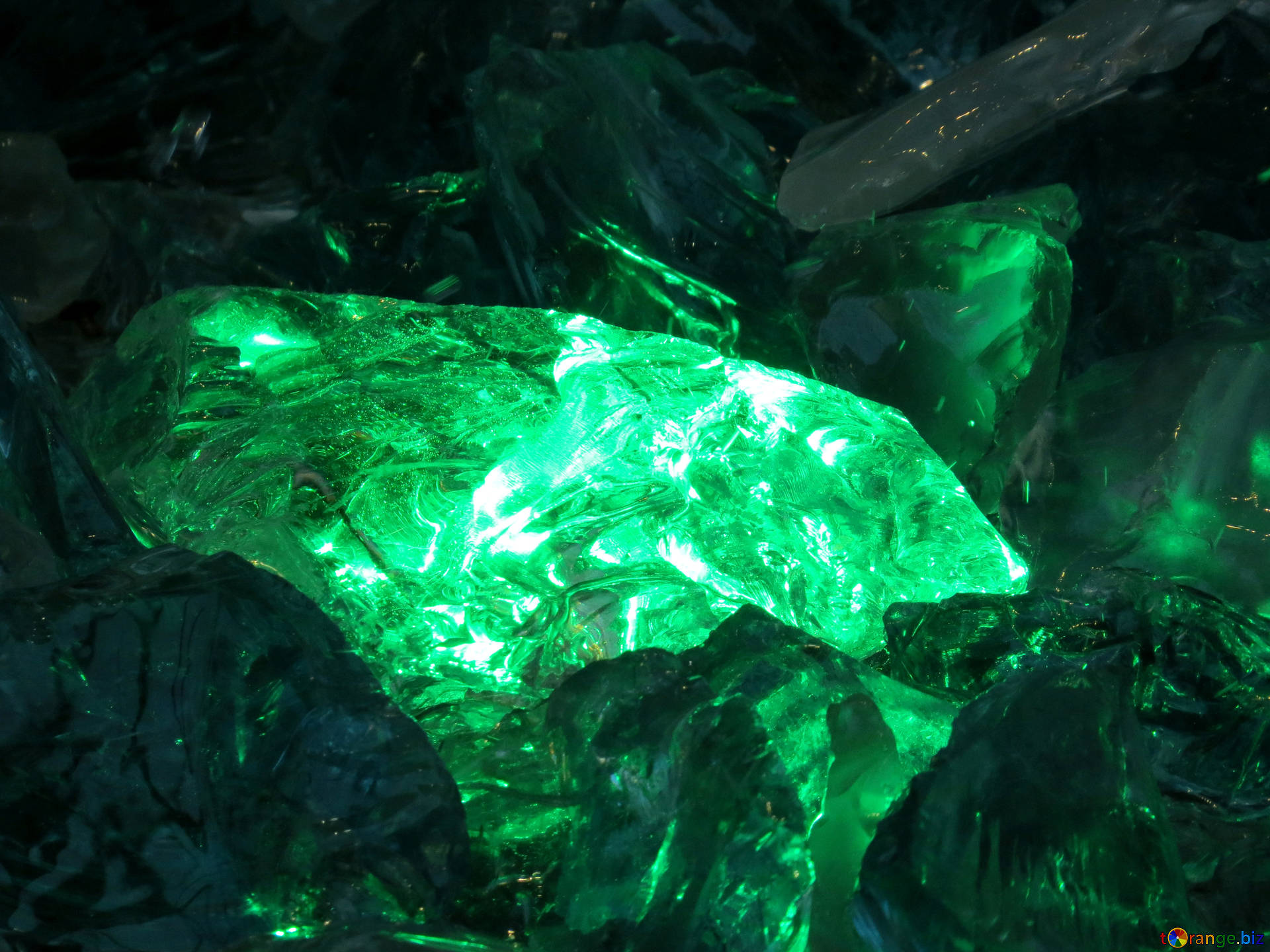 Colored Stones Emerald Mineral