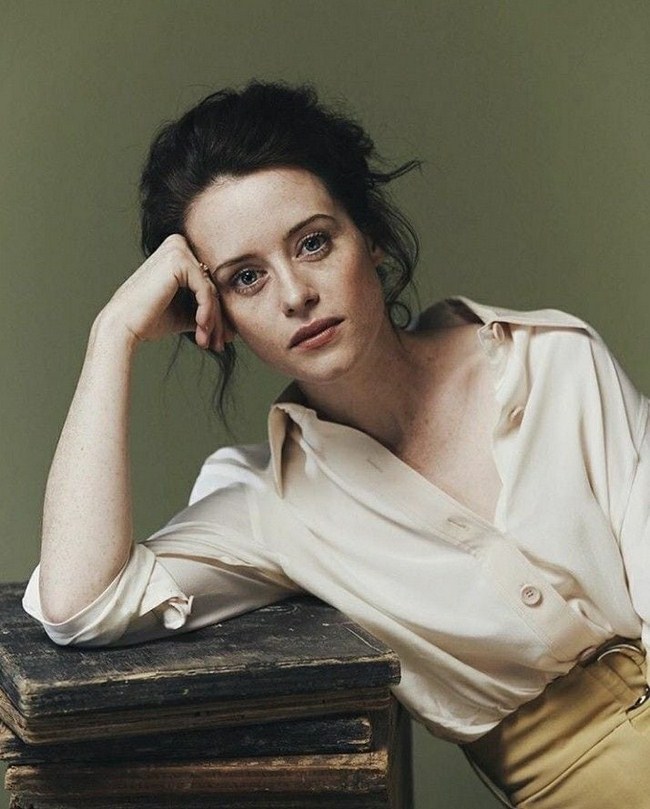 Claire Foy Hottest Photos Sexy Near Nude Pictures Gifs