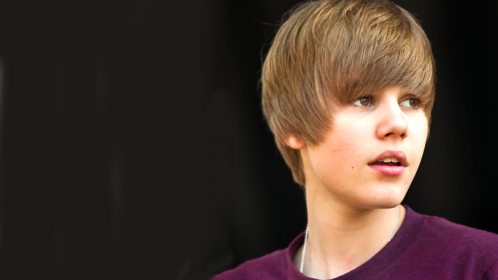 Justin Bieber Cute Lips Wallpaper Wallpaperlepi