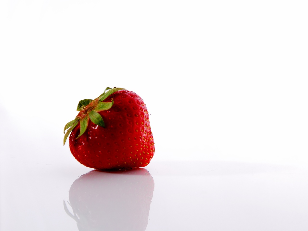Delicious Strawberry Desktop Pc And Mac Wallpaper