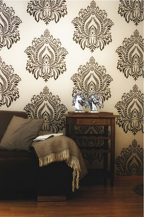 Traditional floral damask large print wallpaper for living dining and