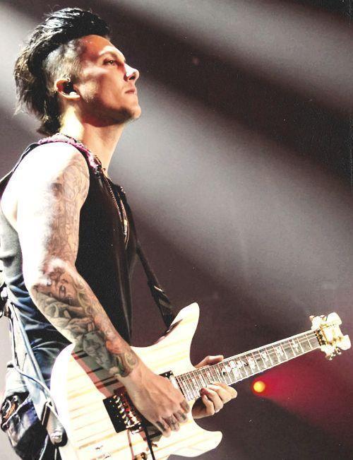 Synyster Gates 2016 Wallpapers 500x651