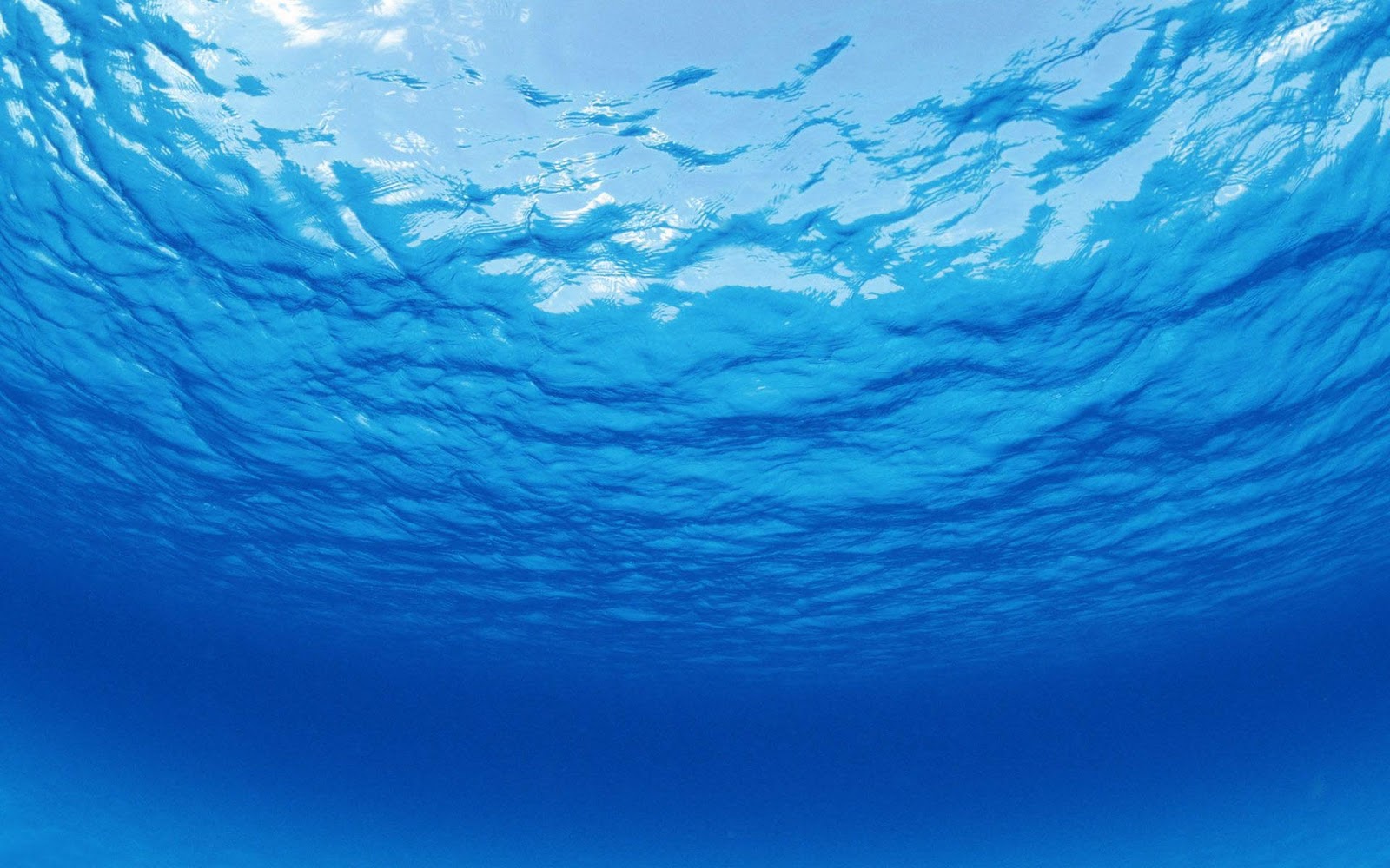 Blauwe Achtergrond Met Helder Zeewater
