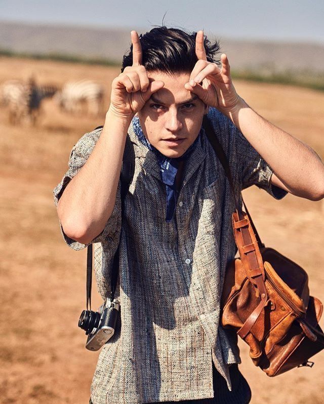 Pin Em Cole Sprouse Phone Wallpaper