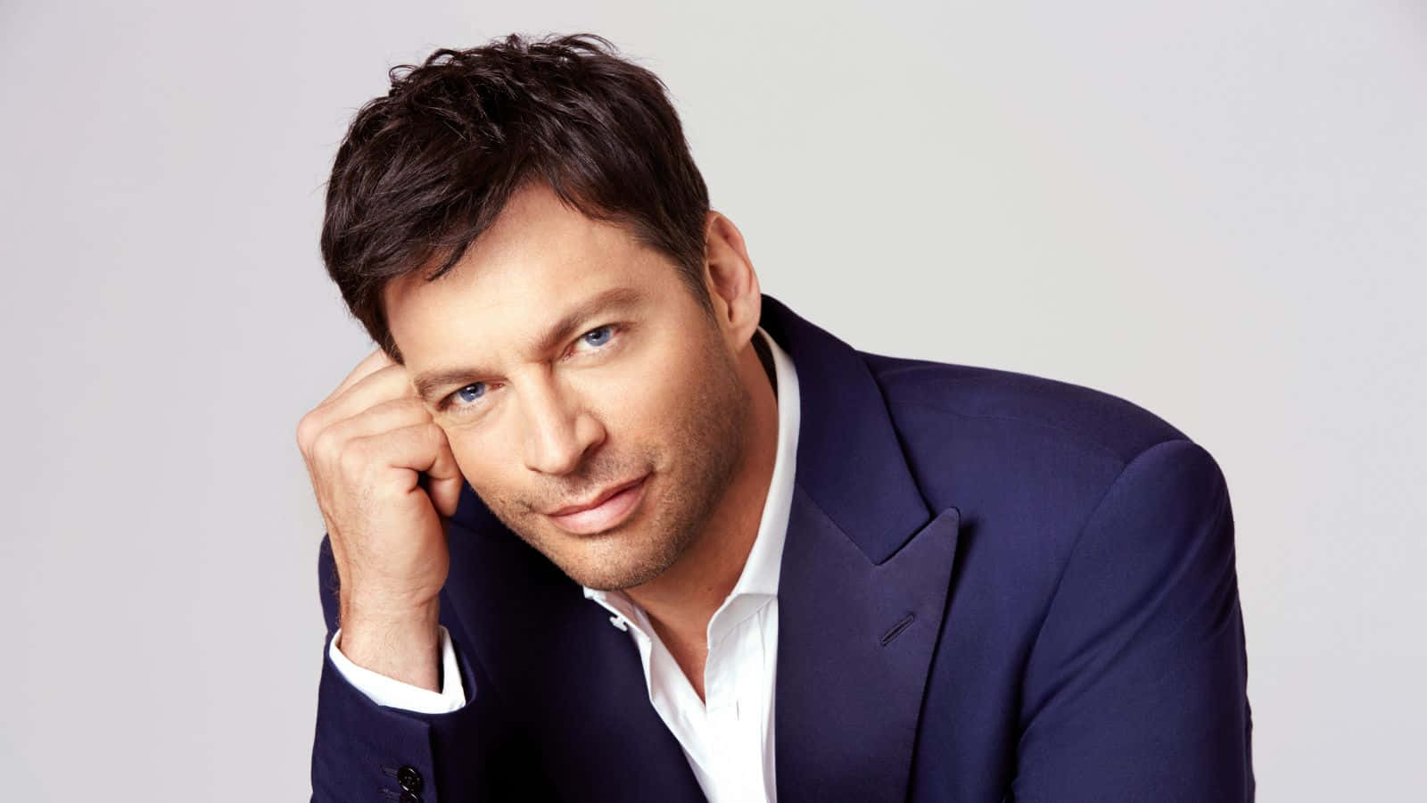 Talented Musician And Actor Harry Connick Jr In A Wallpaper