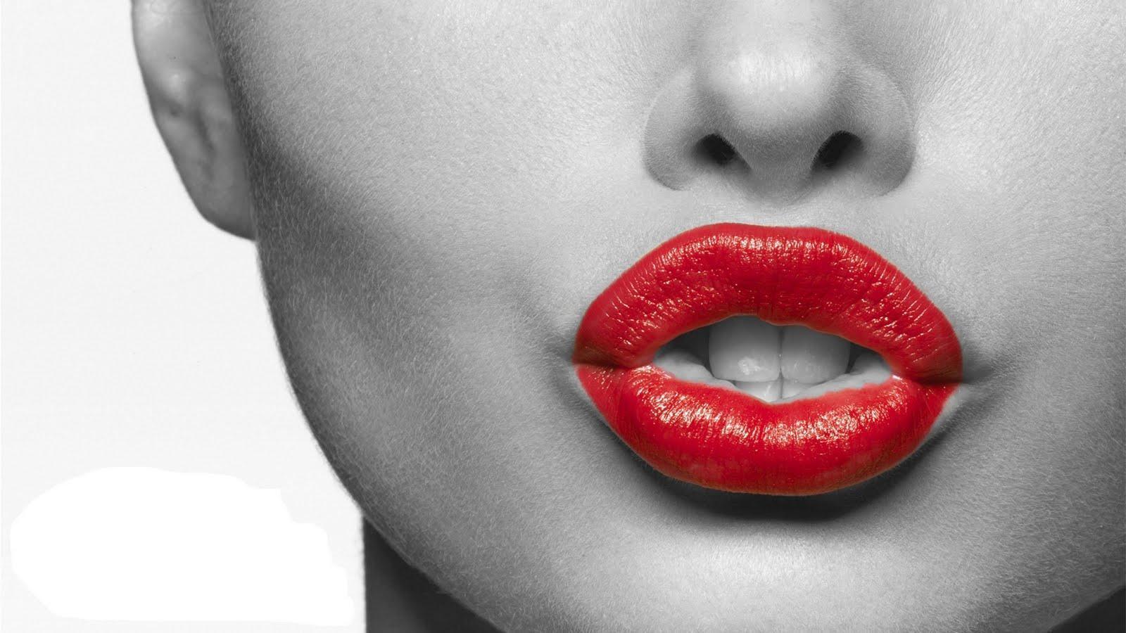 Red Lips Wallpaper