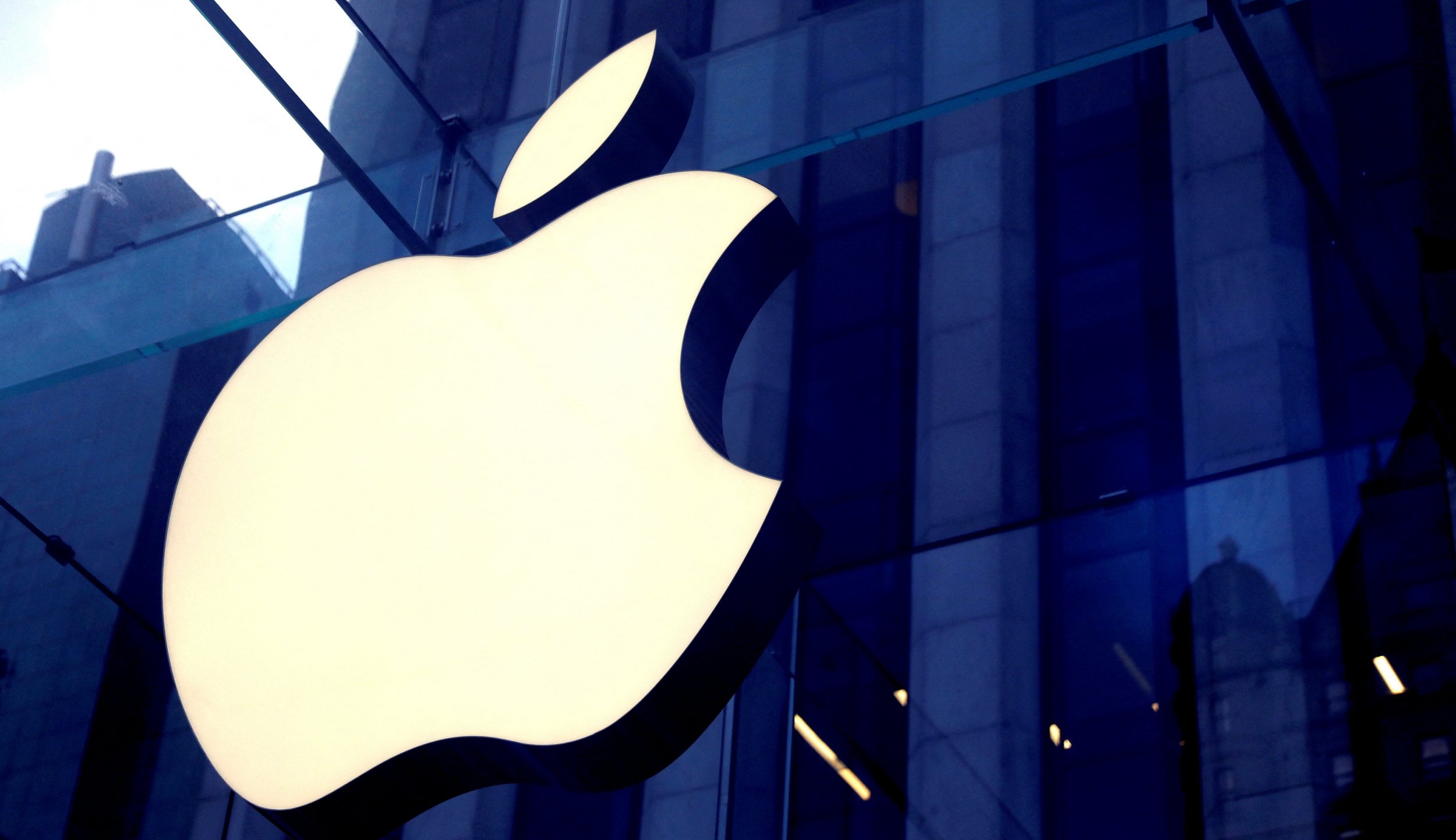 Why Does The Apple Logo Have A Bite Meaning Behind Design Explained Wallpaper