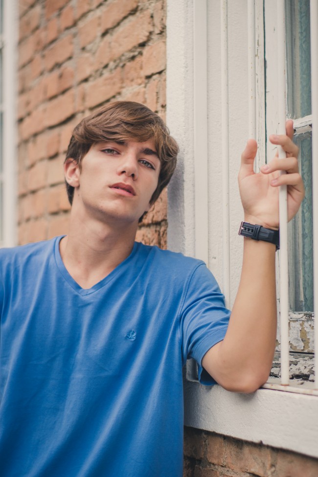Wallpaper Man Blue T Shirt Window Wrist Watch Model Handsome