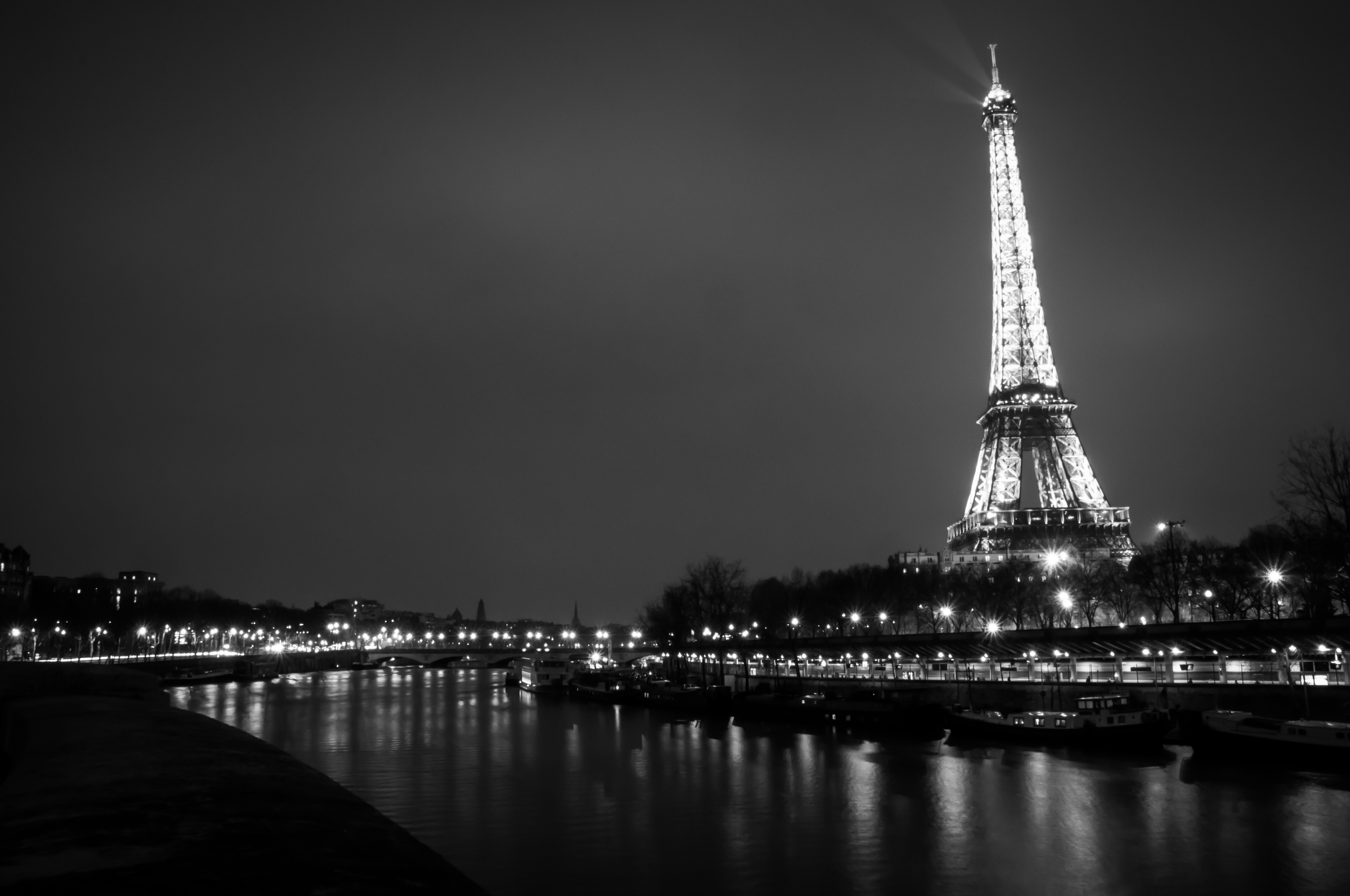 Paris Skyline Puter Wallpaper Desktop Background