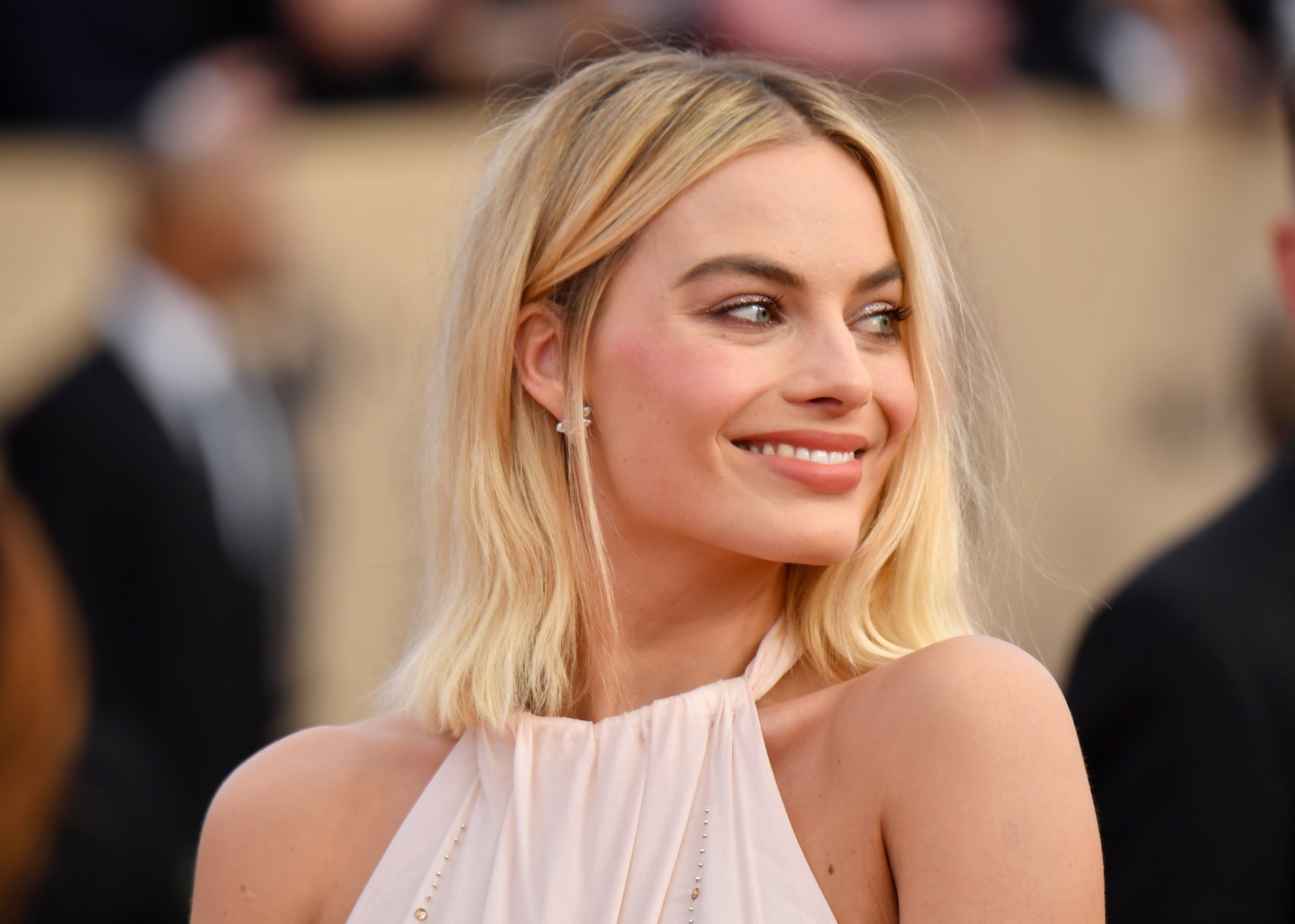 Margot Robbie Pc Background Wallpaper