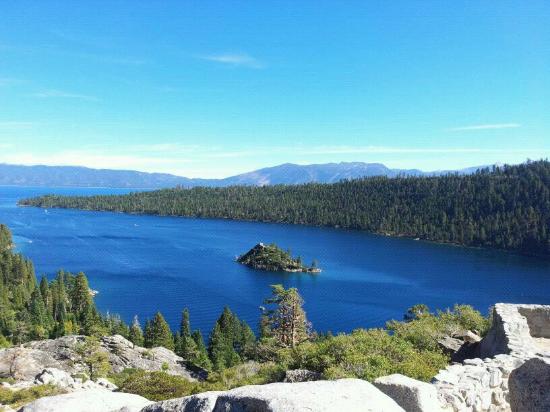 Point Vista Overlooking Emerald Bay Picture Of Lake Tahoe California