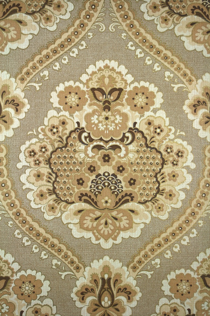 Large Pattern Damask Wallpaper