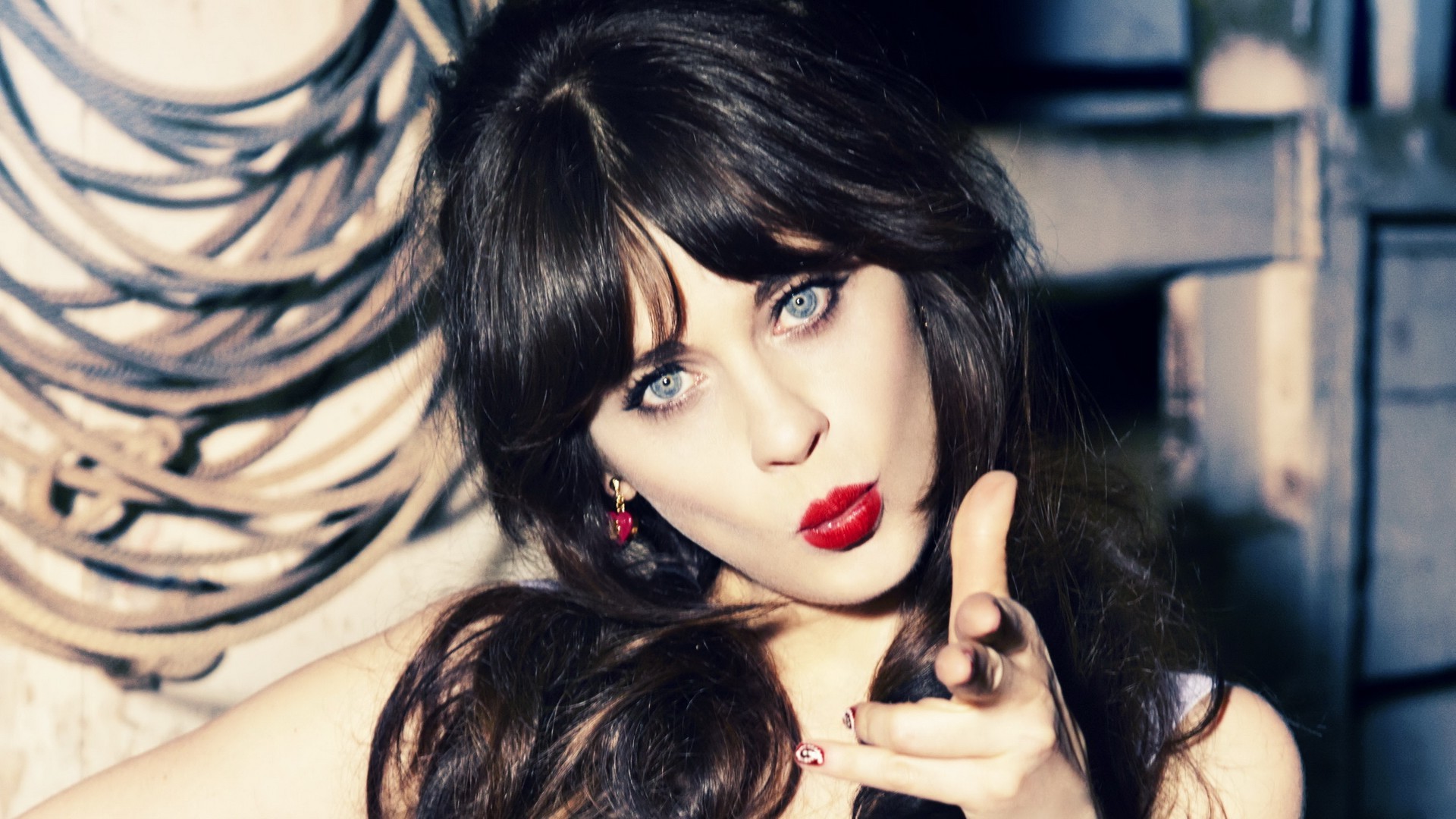 Zooey Deschanel Wallpaper HD Background Of Your Choice