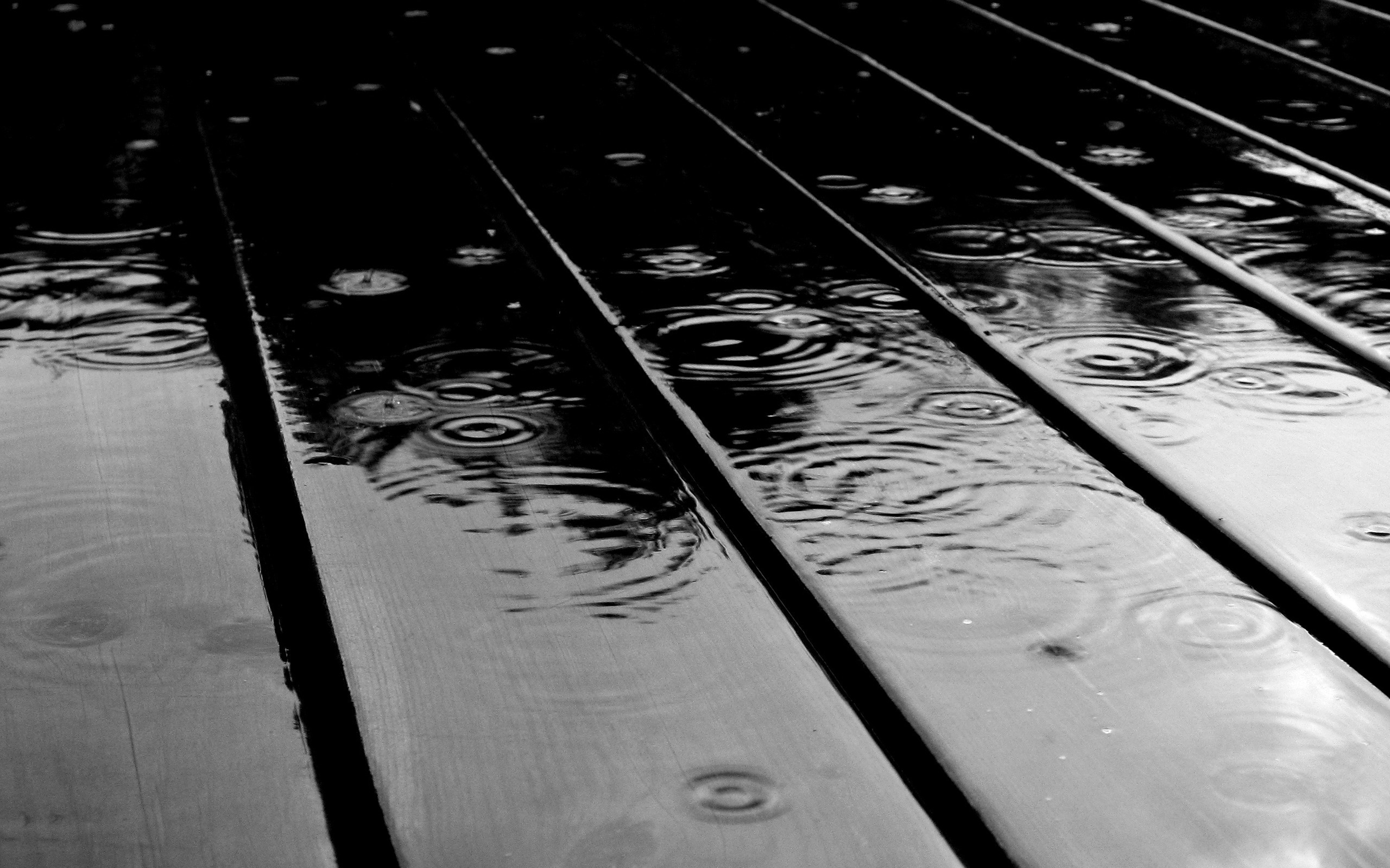 Raindrops On Wood Wallpaper Background