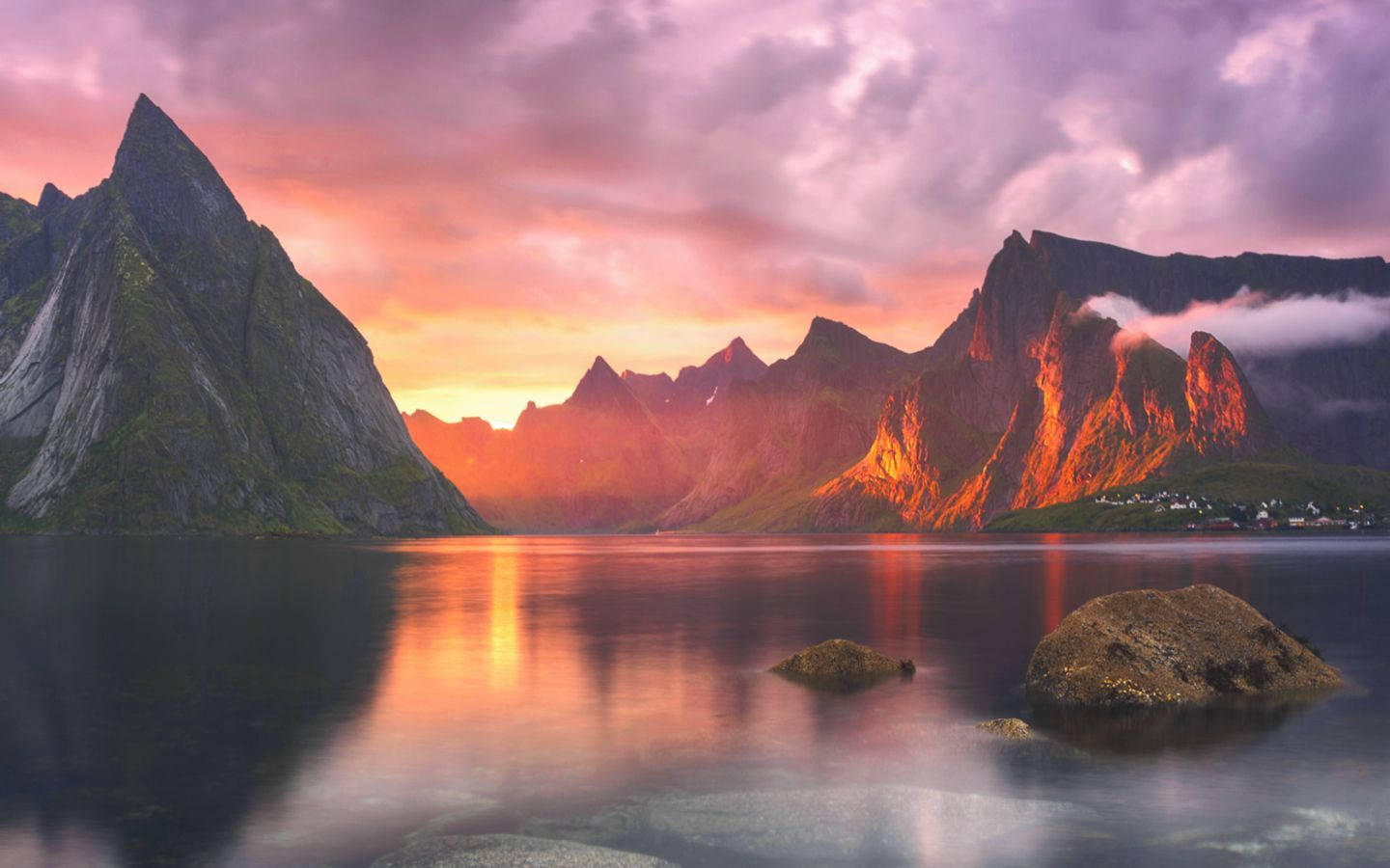 Yosemite Mountain And Lake 4pjrt9t2d2inwbj8 Wallpaper