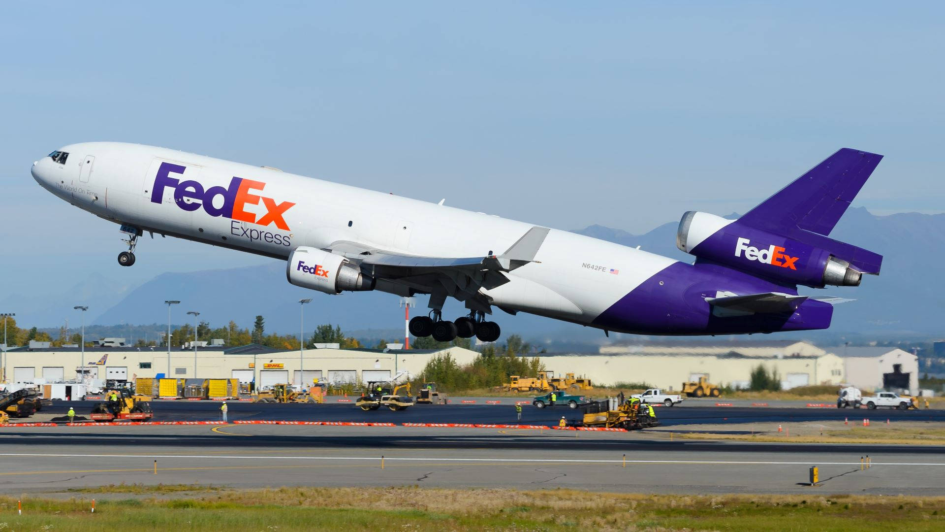 Fedex Tracking Airplane Taking Off 99k3gphvmw01jqfi Wallpaper