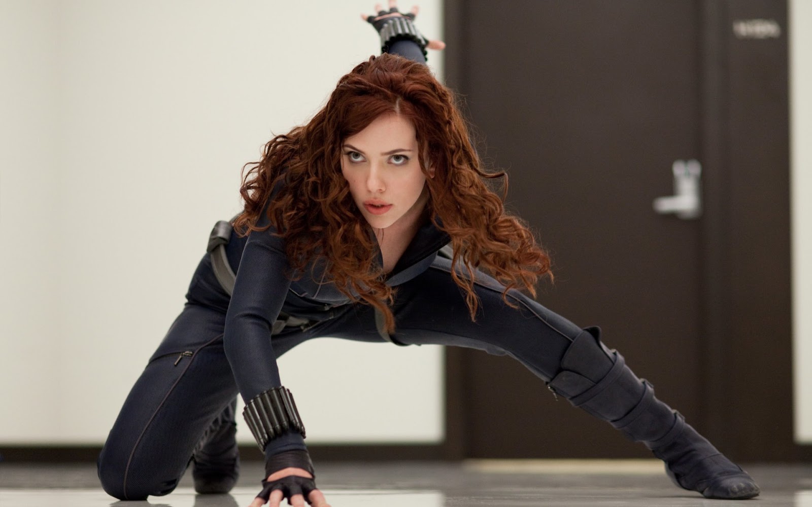 Iron Man Black Widow Scarlett Johansson HD Wallpaper