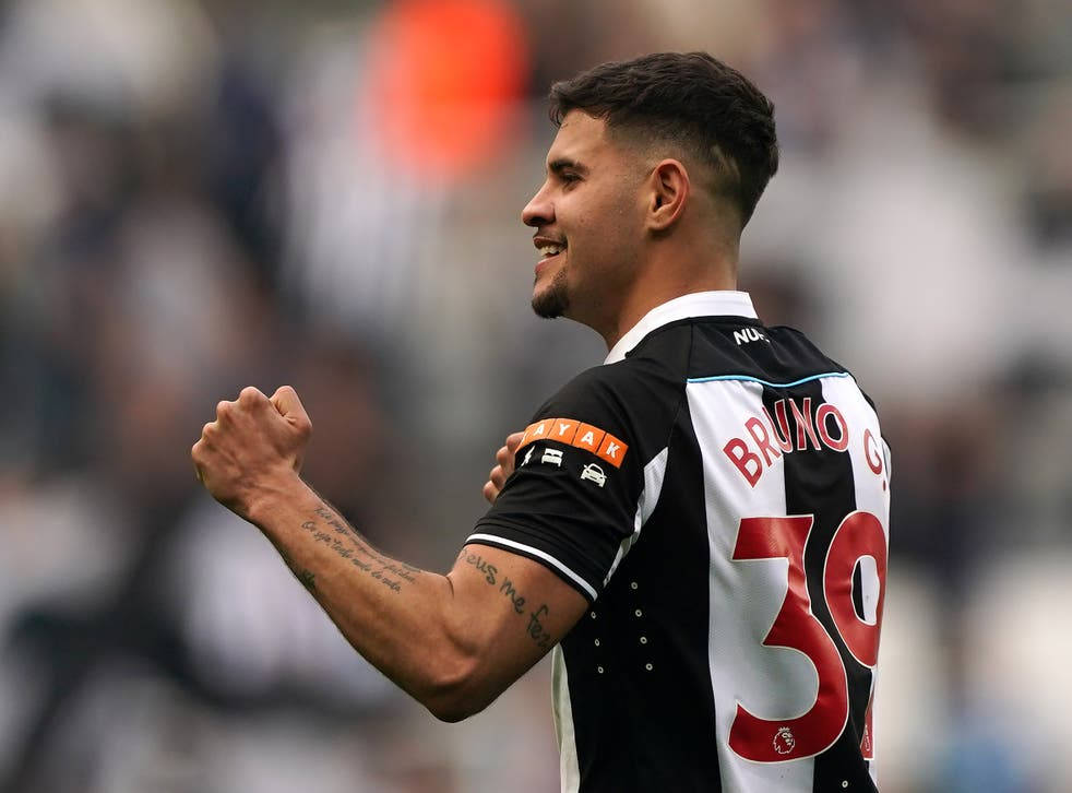 Bruno Guimar Es Fist Pump Wallpaper