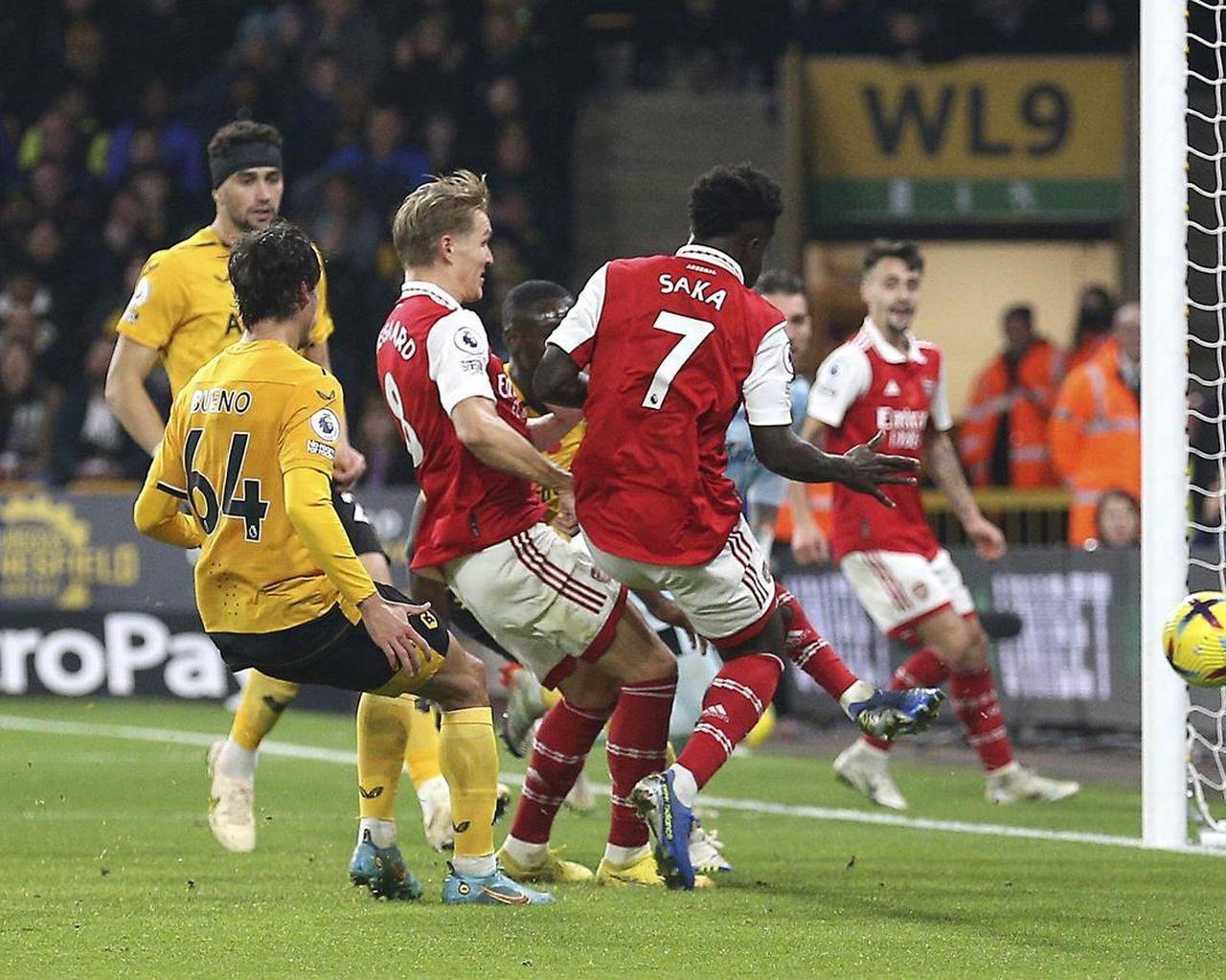 Arsenal Beats Wolves Leads Premier League By Points The Star
