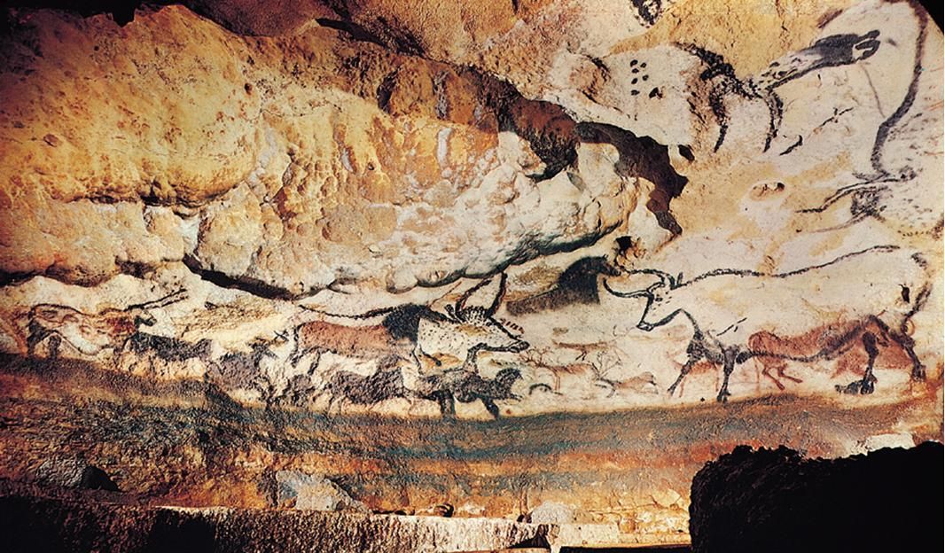 Lascaux Hall Of Bulls Cave Paintings Bc