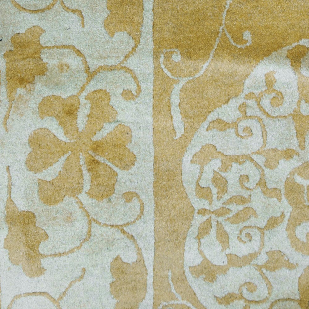 A Peking Carpet With Goldish Background Parvizyar Il Nodo Antico