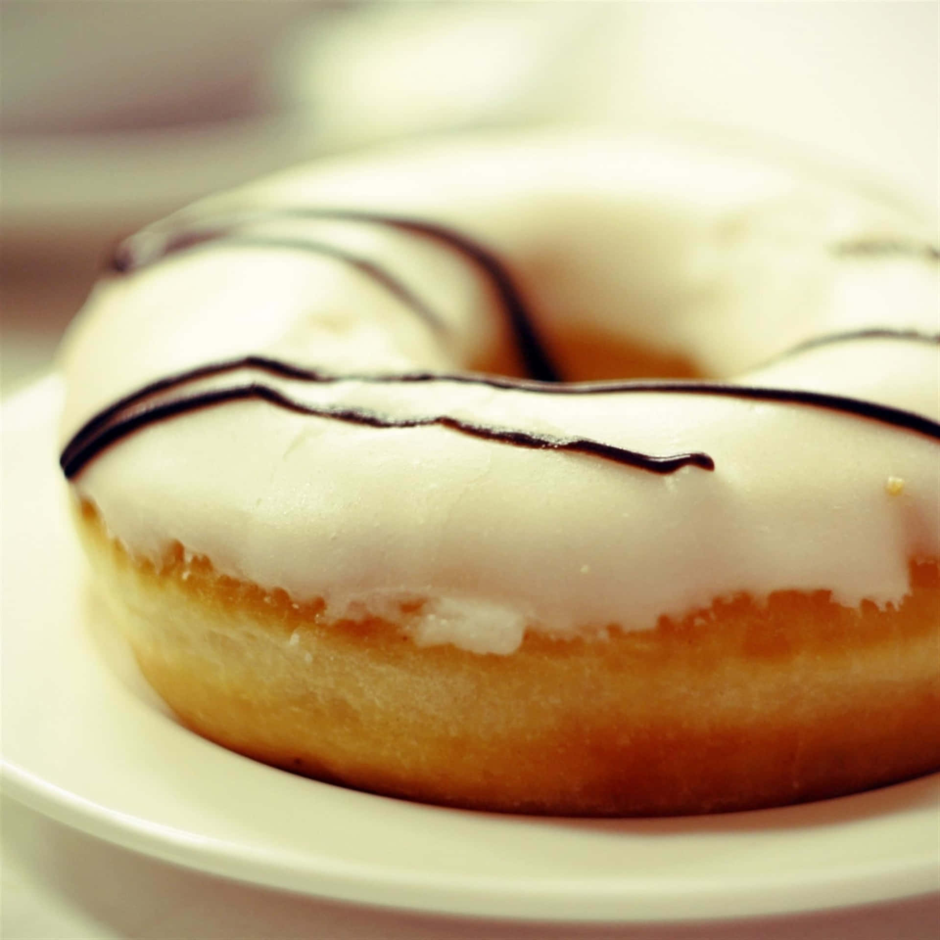 Yummy Glazed Donut Izc9nnouzyyj6sif Wallpaper