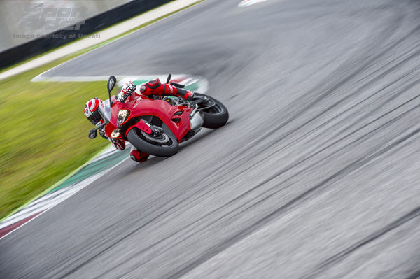 2014 Ducati 899 Panigale Wallpaper Sport Rider