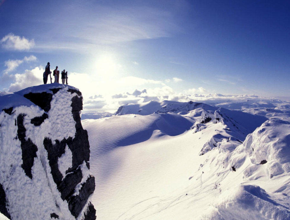 Snow Mountain Range Wallpaper