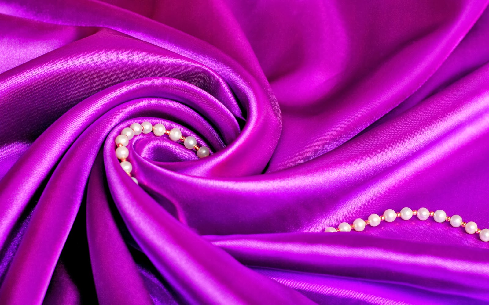 pearls wallpaper purple pearl neck less pictures 1600x1000