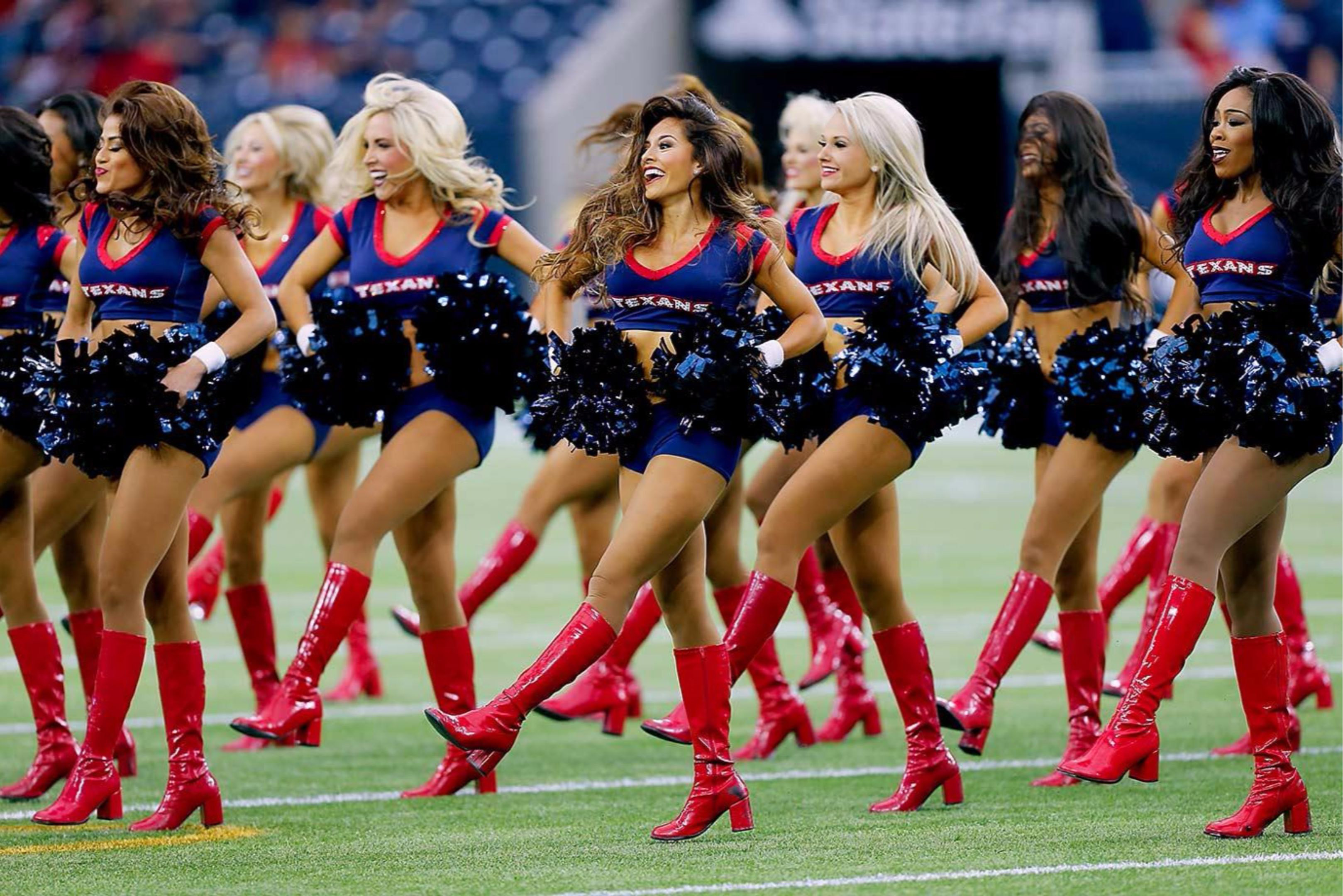New Cheerleader Wallpaper For Retina